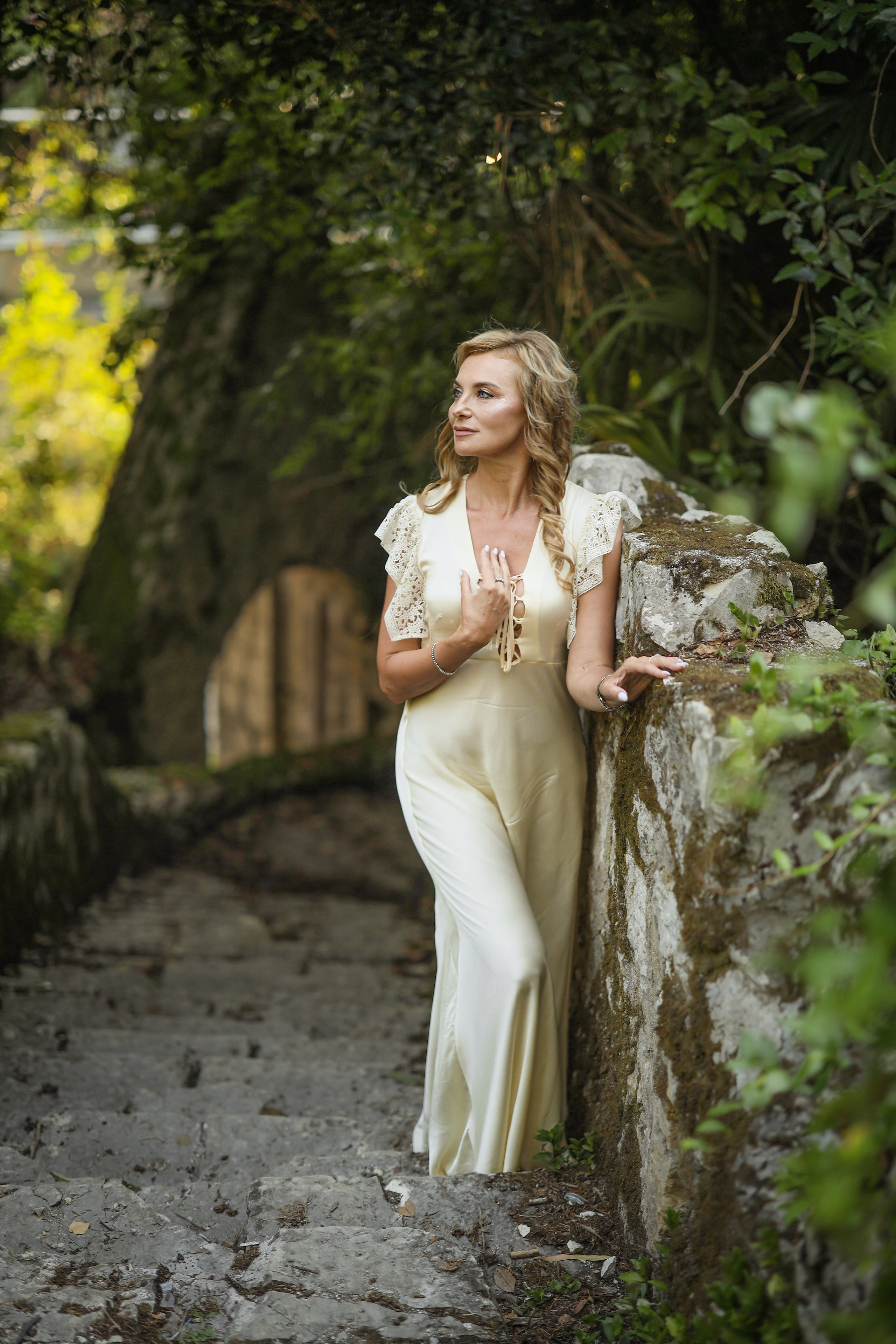 Фотосессия для Натали в замке Княгини Ореховой. Свадебный и семейный фотограф в Абхазии Жанна Соснина