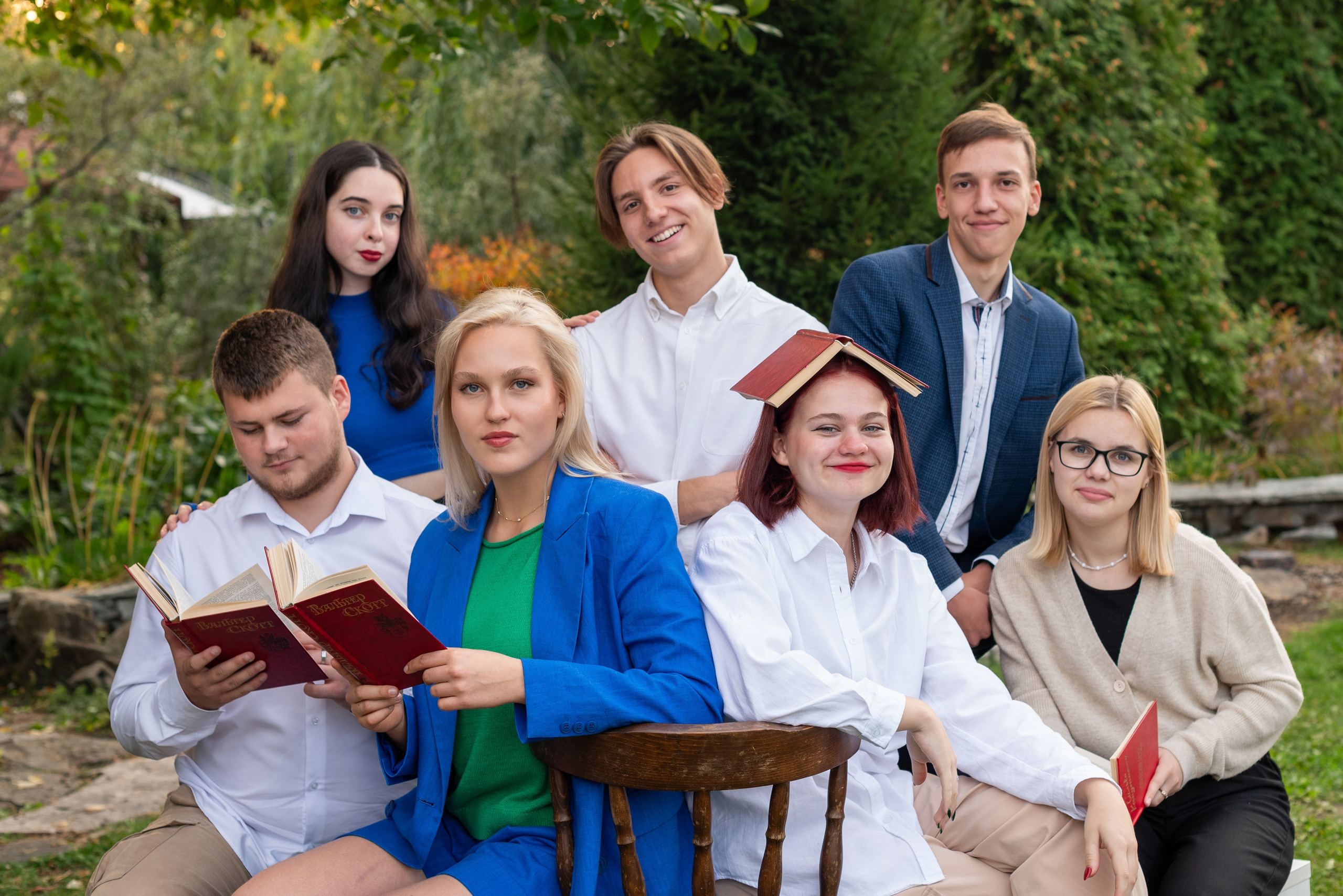 Выпускные альбомы для старшеклассников. Фотовидео.рус