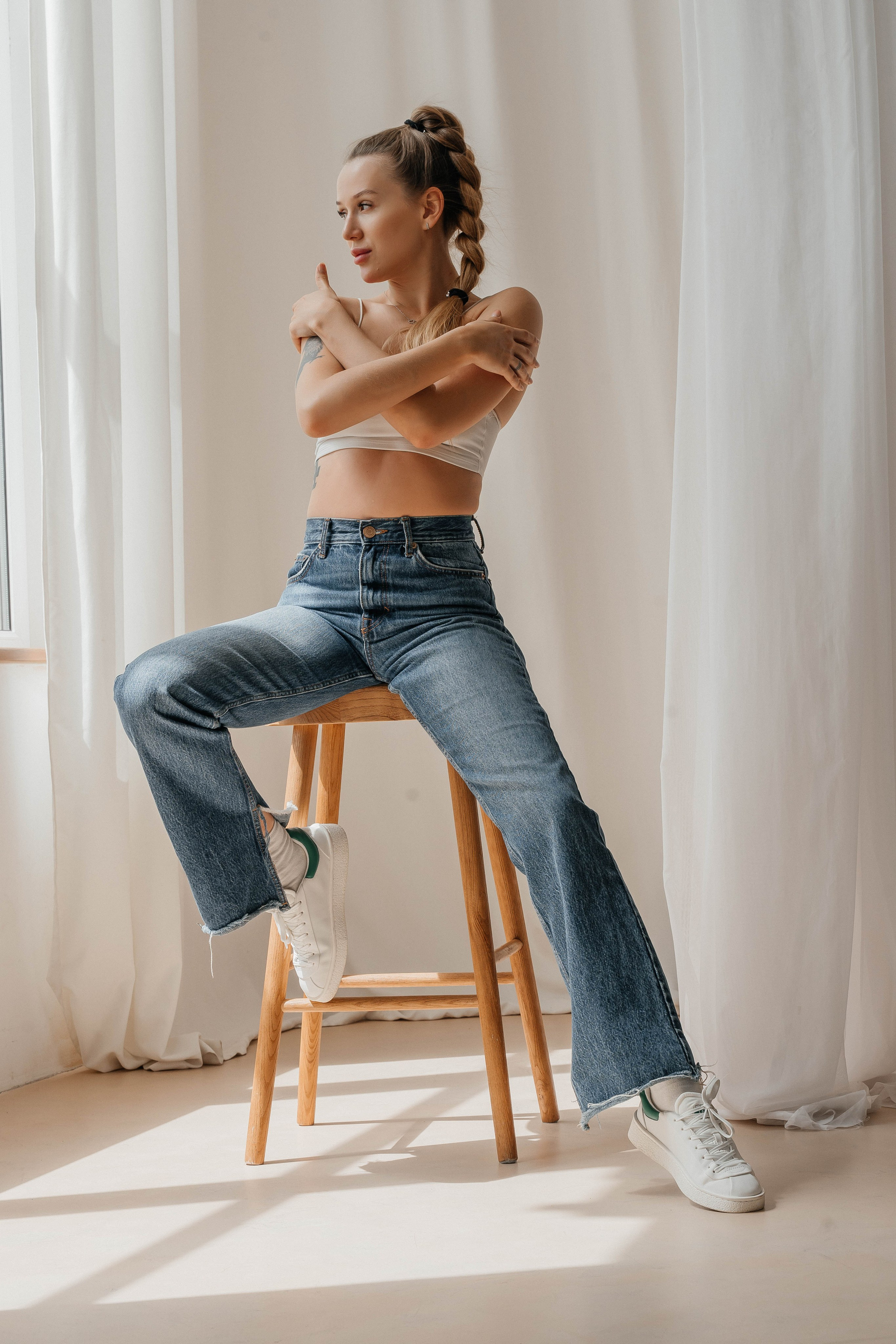 Съемки в интерьере студий. Виктория Алпеева — фотограф по любви