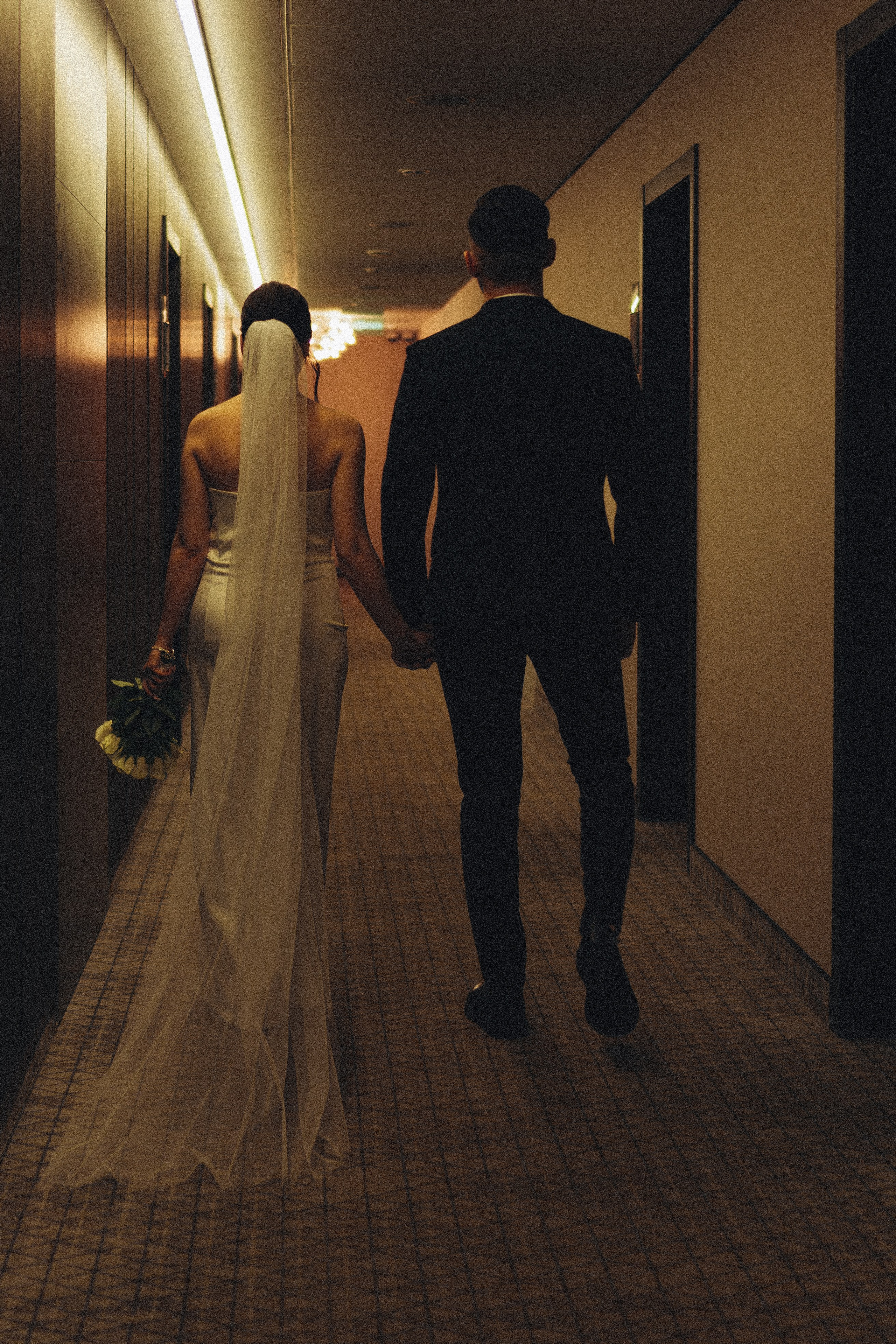 СВАДЕБНАЯ СЬЕМКА СБОРОВ ЖЕНИХА И НЕВЕСТЫ В ОТЕЛЕ И ТАКЖЕ ФОТОСЕССИИЯ В ОТЕЛЕЕ МЕГАПОЛИС БРЯНСК. Профессиональный фотограф, Санкт-Петербург — Виктория Богомолова