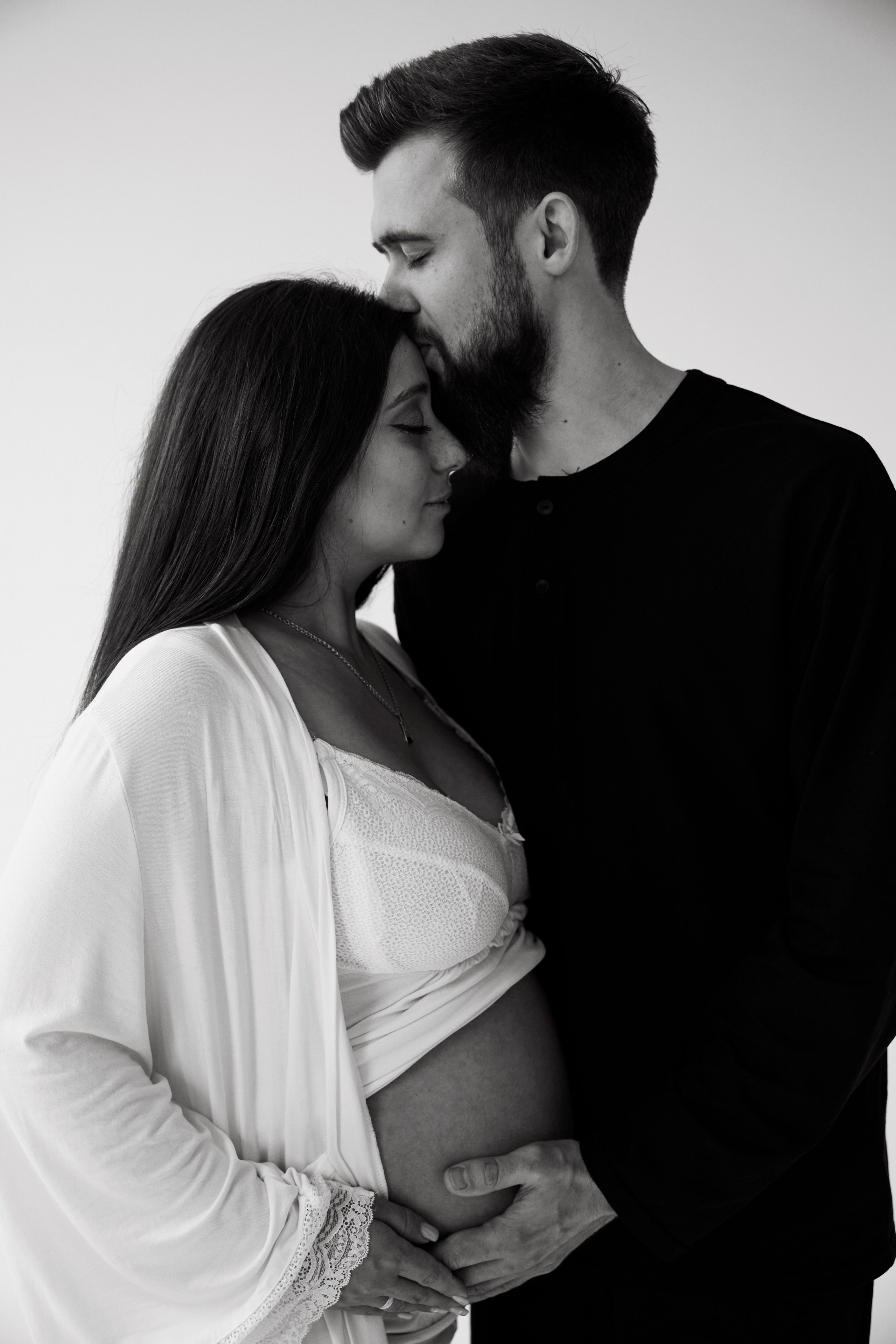 Фотосессия беременности в студии. Портретный, семейный, свадебный фотограф в Магадане — Екатерина Литвин