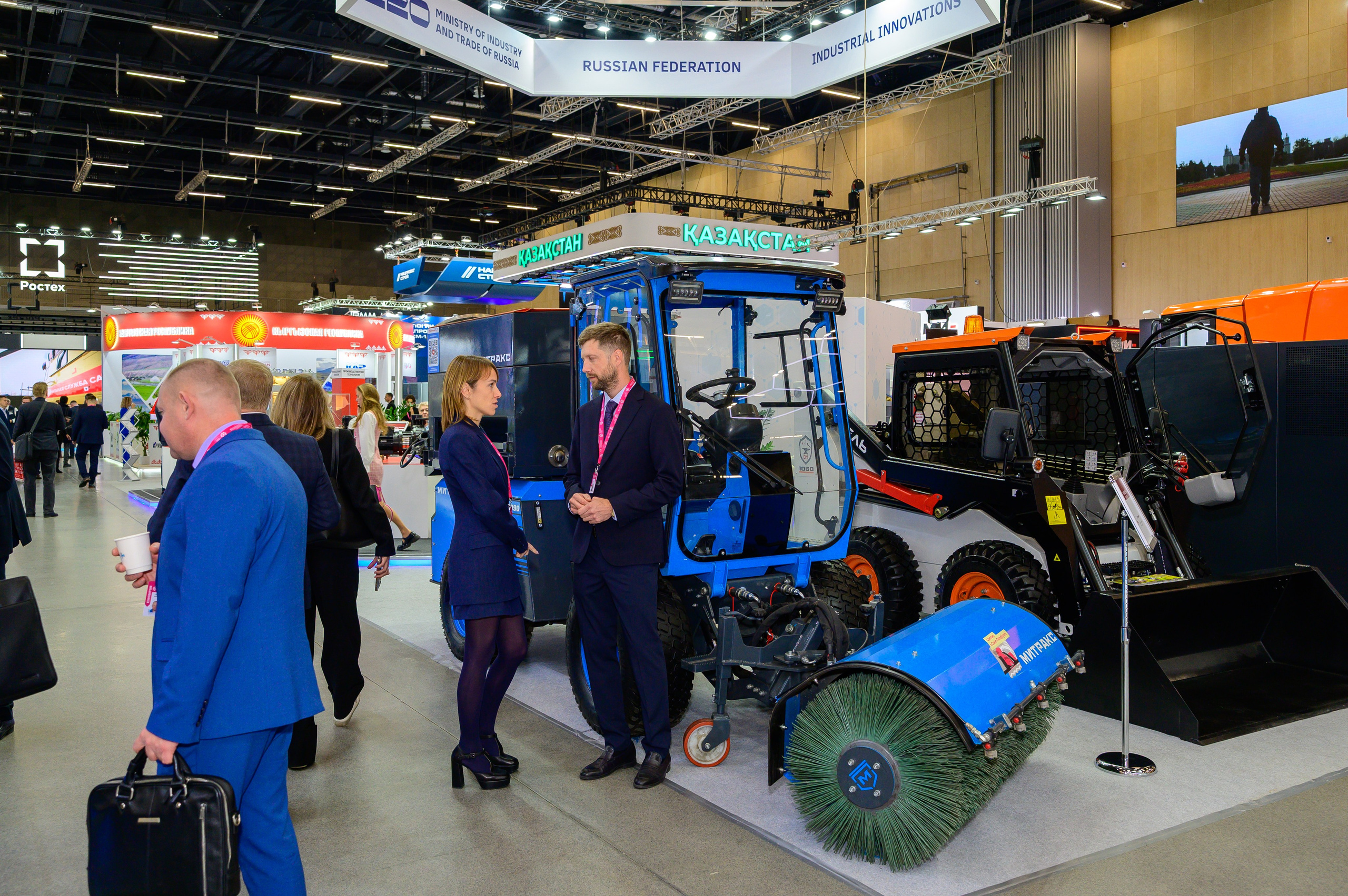 BigindustrialweekBelarus. Фотоуслуги, услуги фотографа, фотографирование важных событий