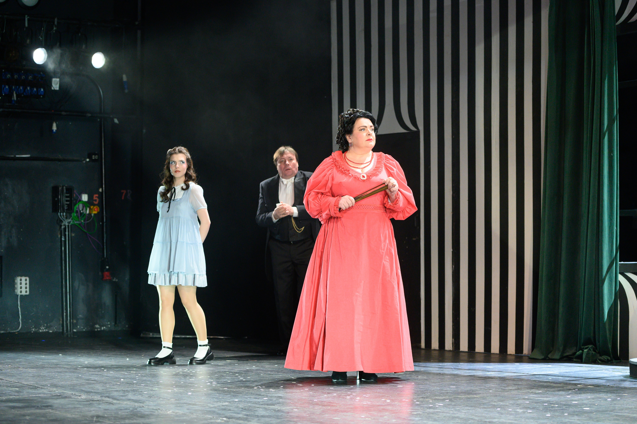 Дядюшкин сон. Фотоуслуги, услуги фотографа, фотографирование важных событий