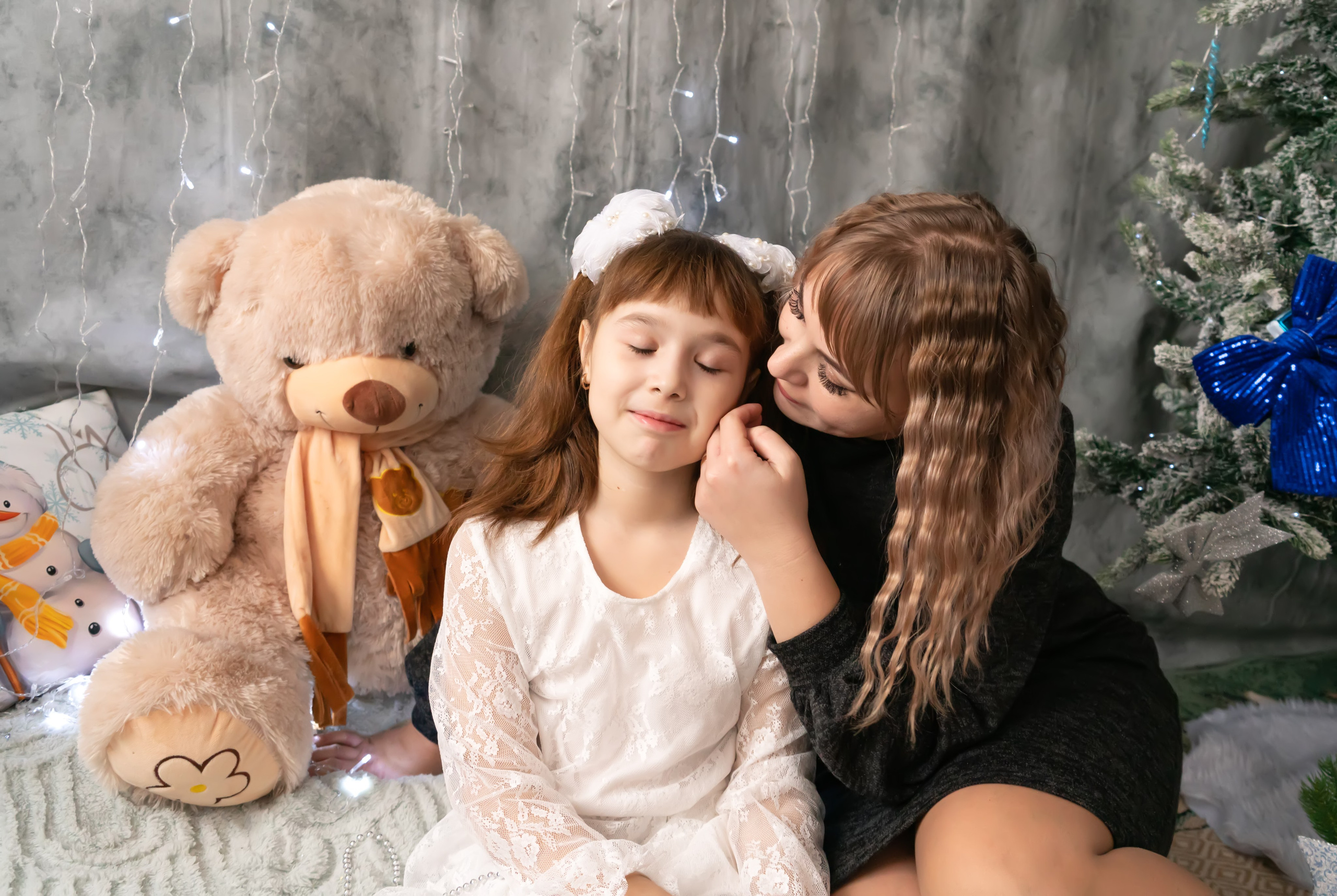 Новый год: Юлия и дочки. Семейный и детский фотограф Тула Ясногорск Тульская область Надежда Кукушкина