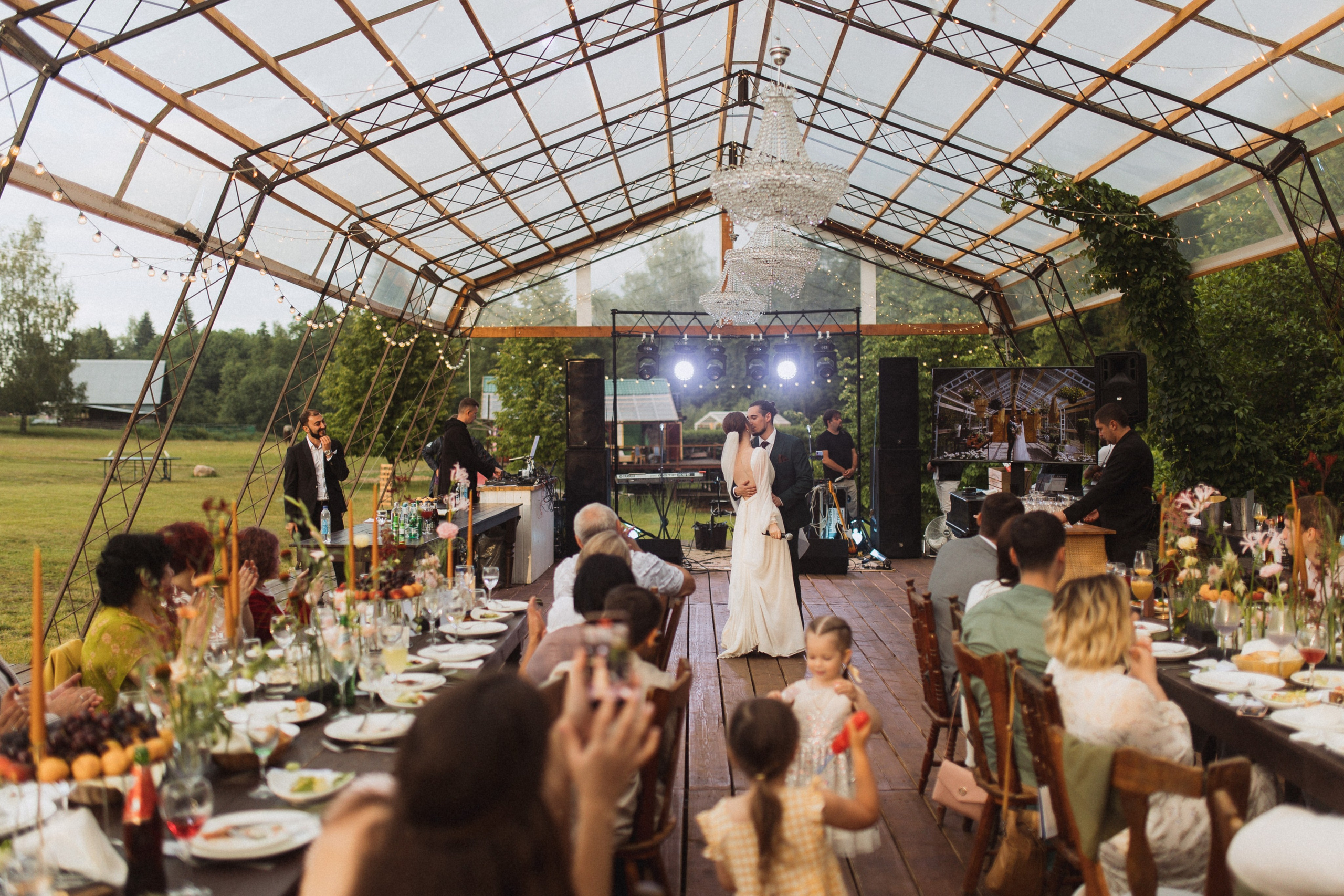 Поляна. VENSKAYA WEDDING & EVENT PLANNER