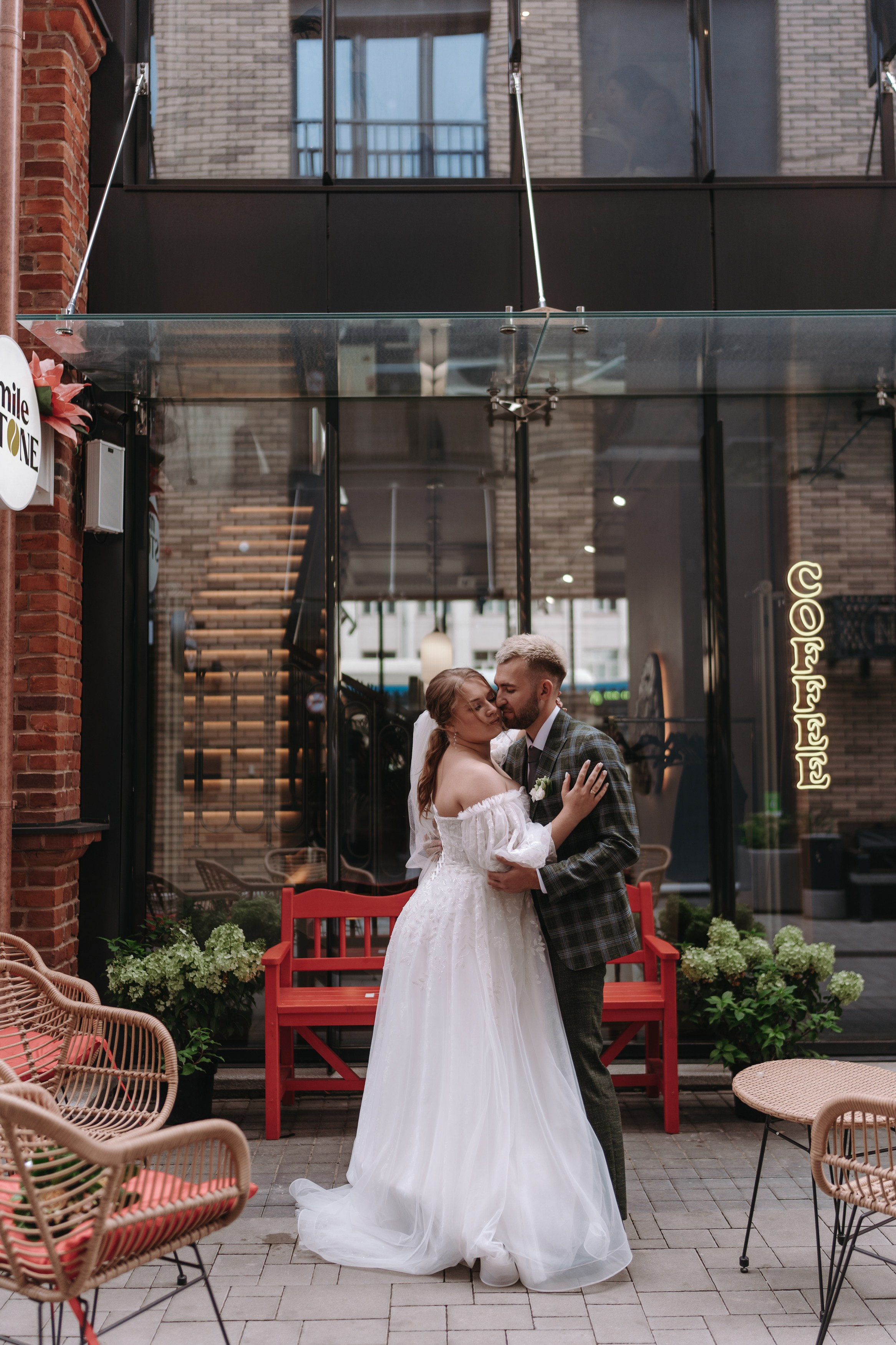 КАФЕ М5 / ХОТИМ ЕДИМ / БОГДАН НАСЫРОВ / ИЛЬНАР АХМАДУЛЛИН