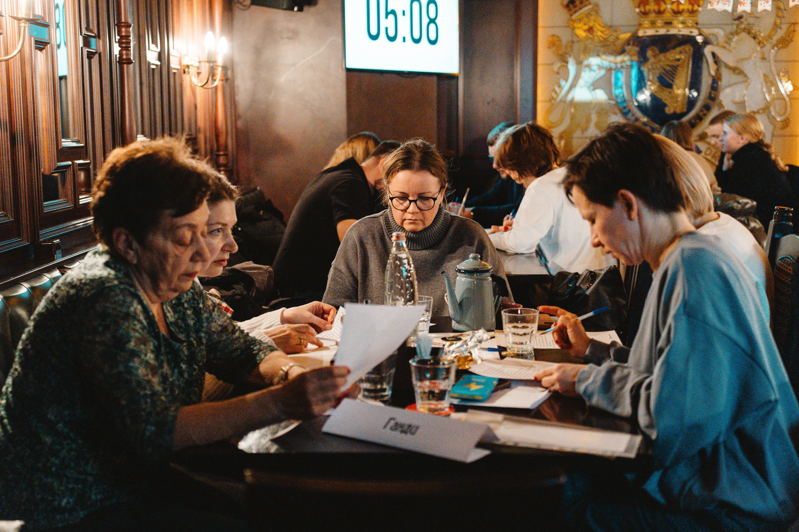 Intellectual games. Я занимаюсь событийной, свадебной, товарной, студийной… фотографией