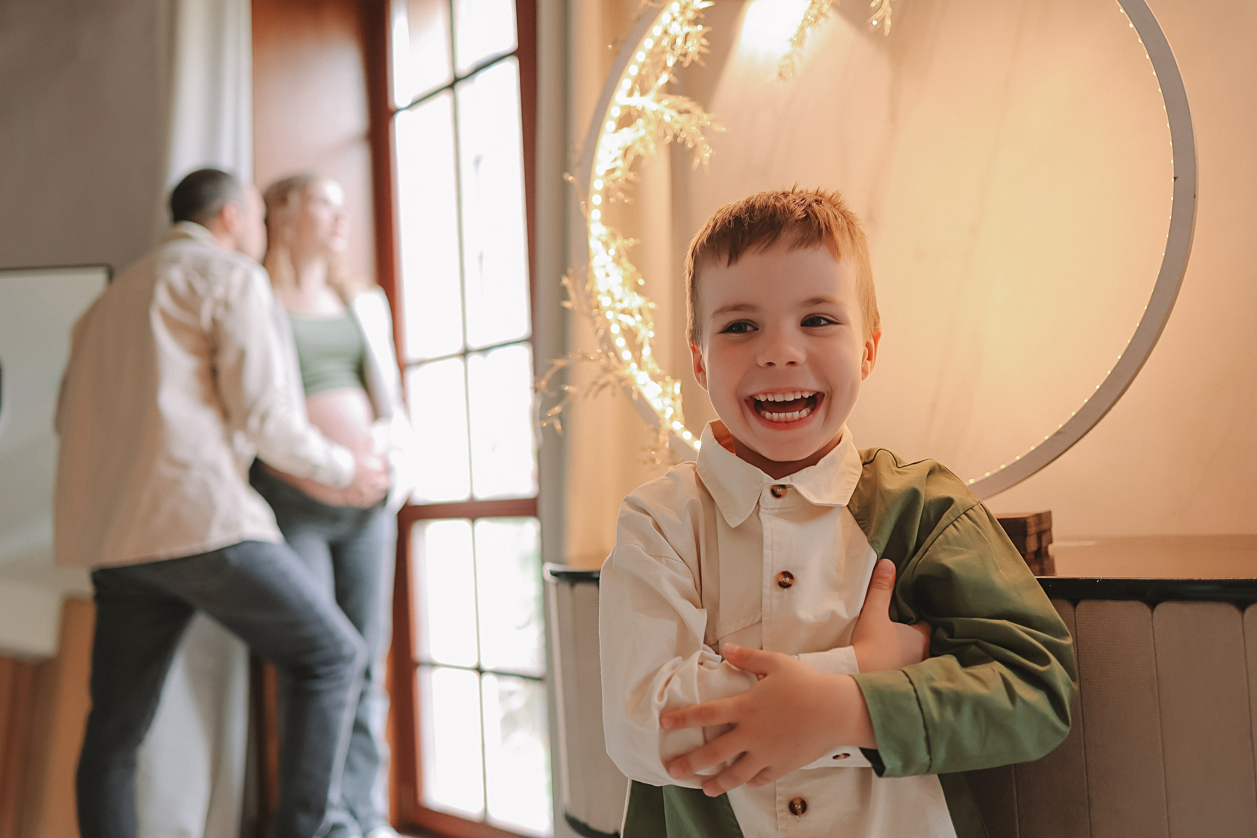 Фататум циклорама и зал. Семейный фотограф Тюмень, фотограф на роды Салмина Мария