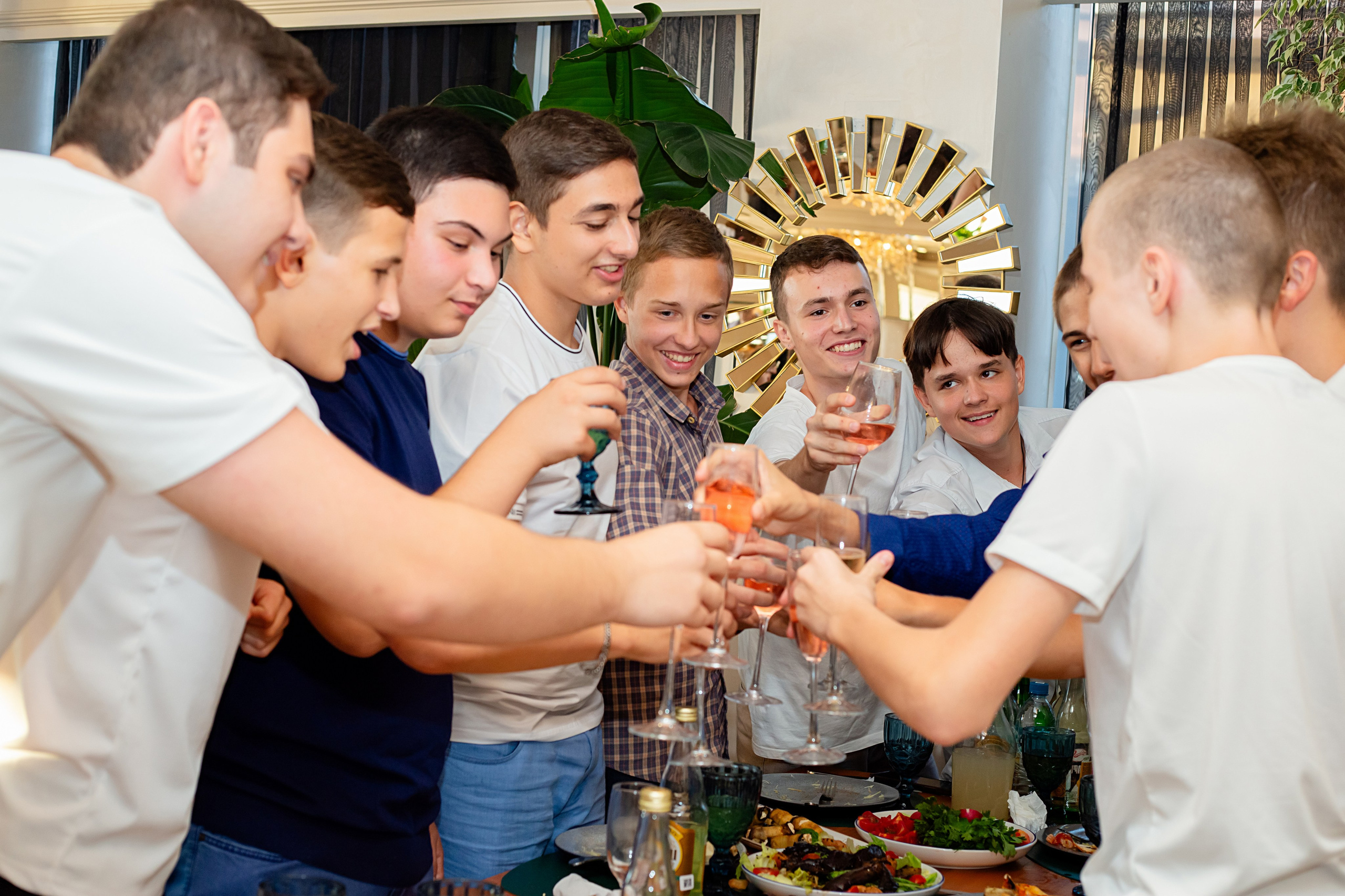 Съемки в ресторанах (свадьбы, юбилеи, выпускные вечера). Семейный и детский фотограф Марина Баладьян Сочи / Краснодар / Москва