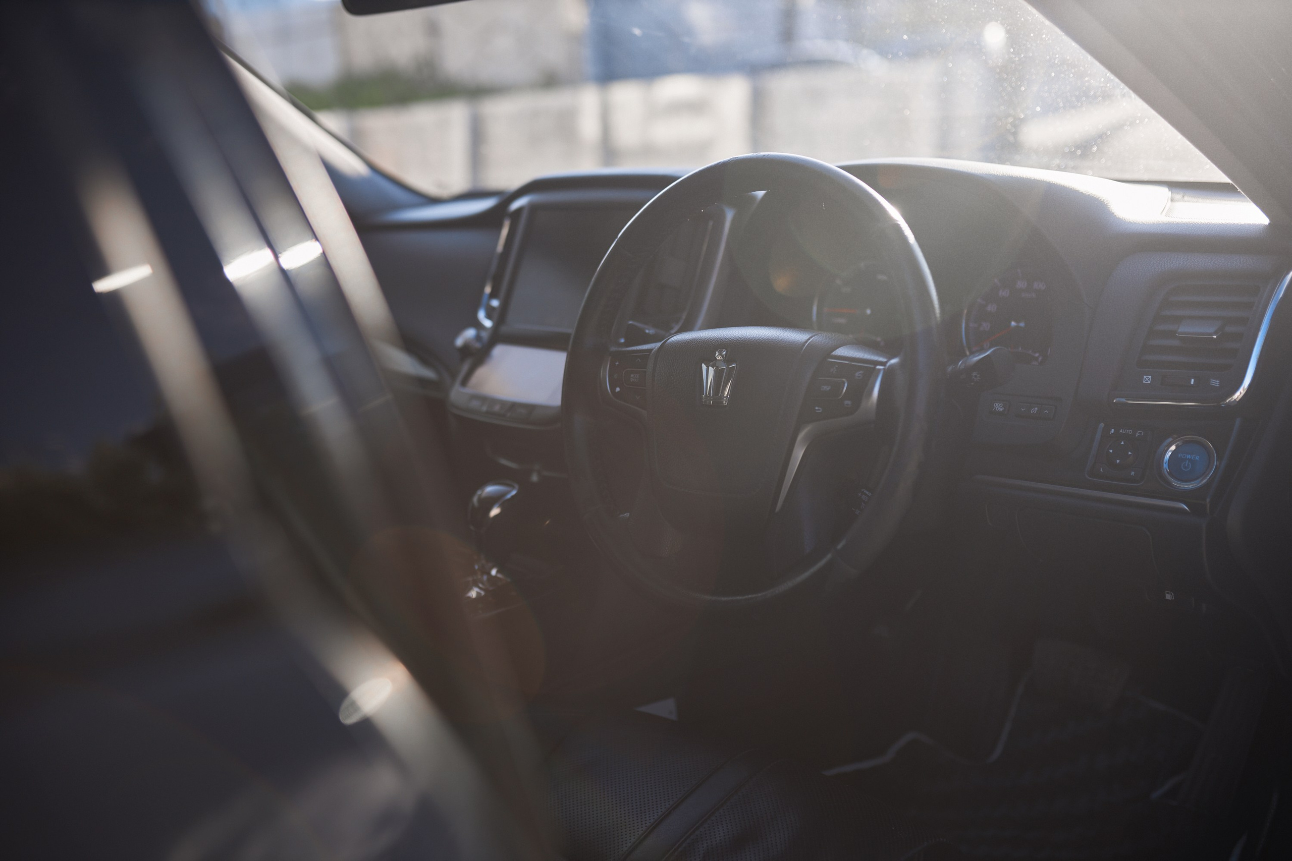 Toyota Crown. DKARPOCHEVA PHOTOGRAPHY