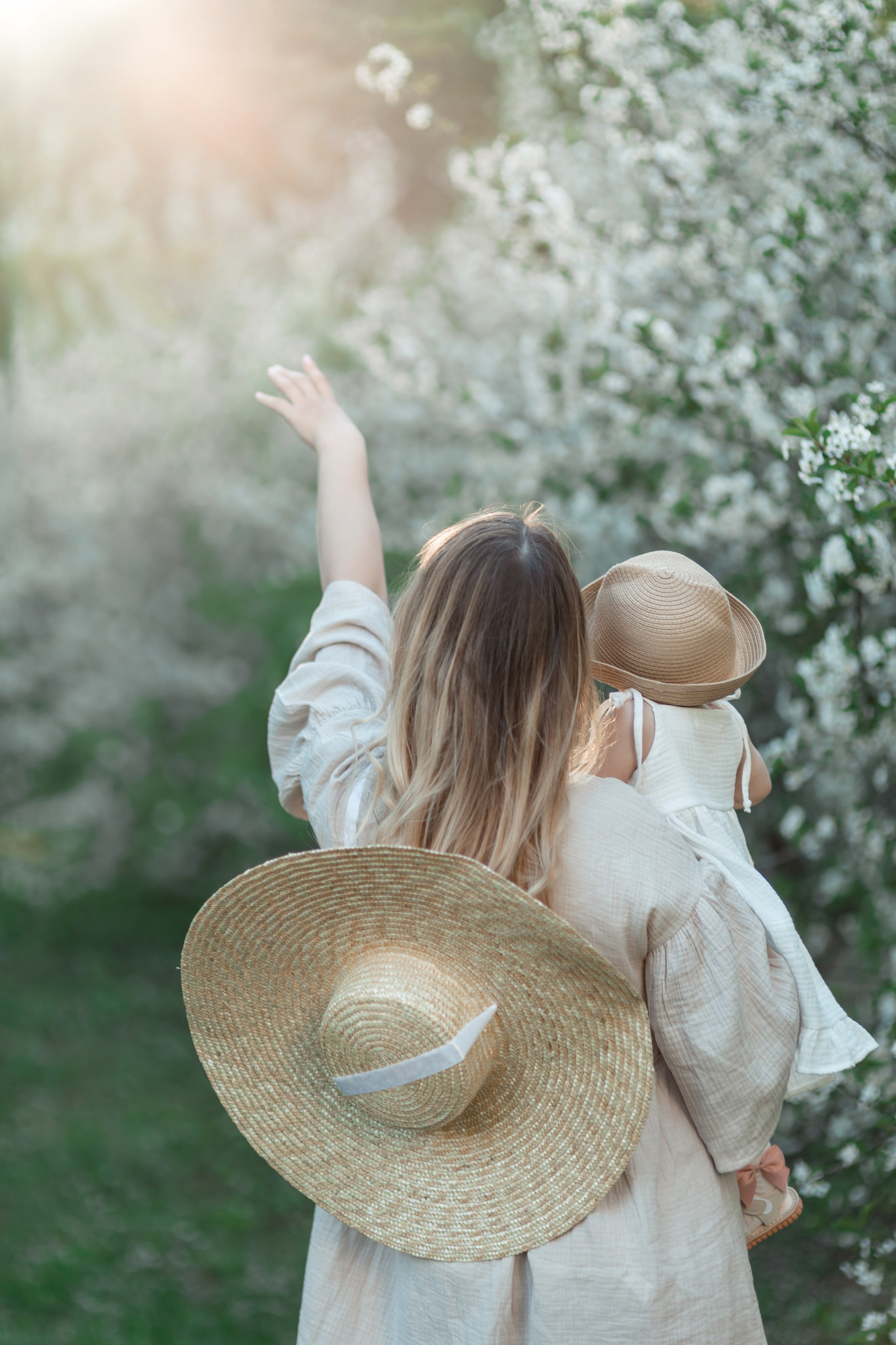 Ксения и Лиза. Главная