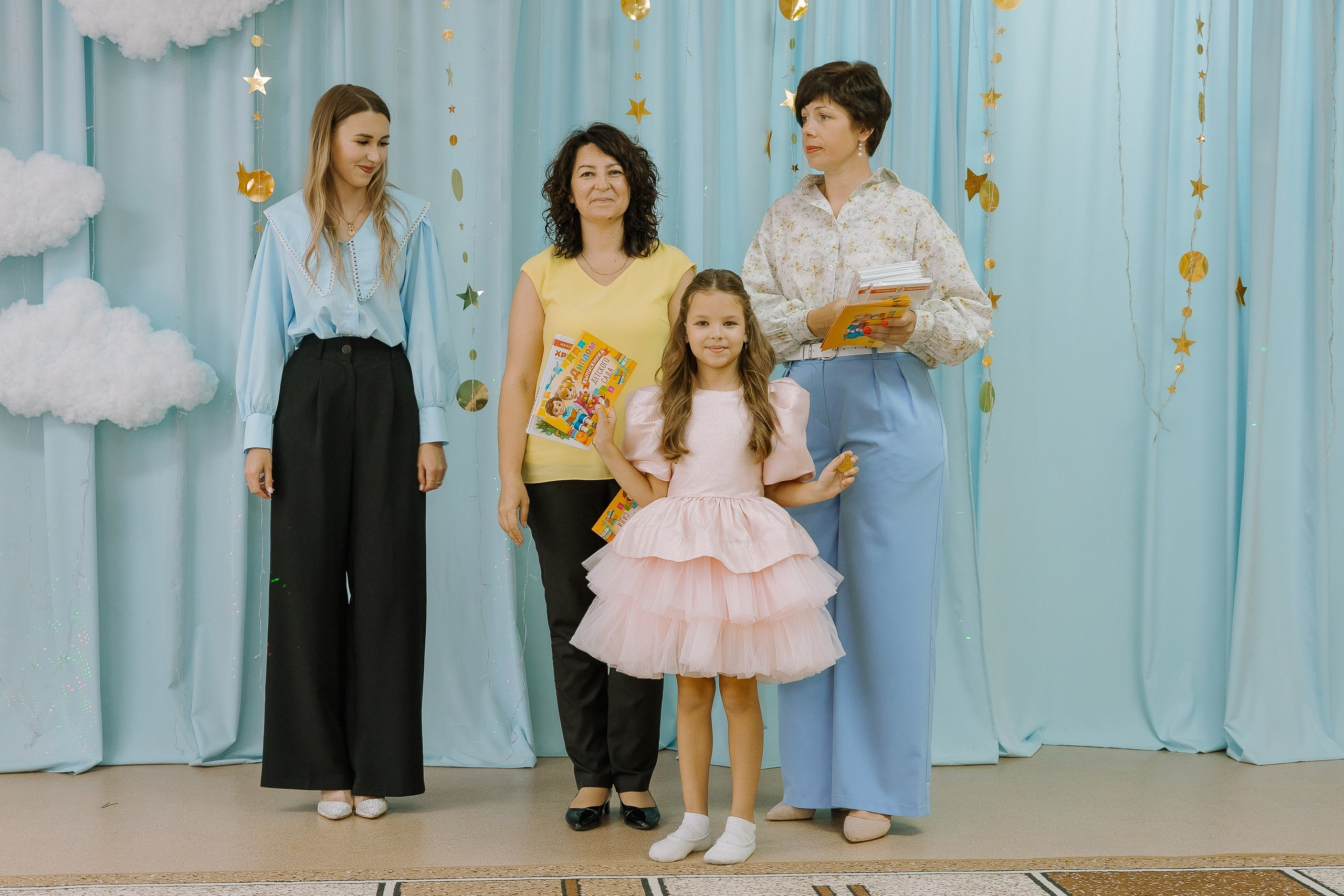 Выпускной в ДС -29. Выпускные альбомы Натальи Бутко: Новороссийск, Анапа, Геленджик