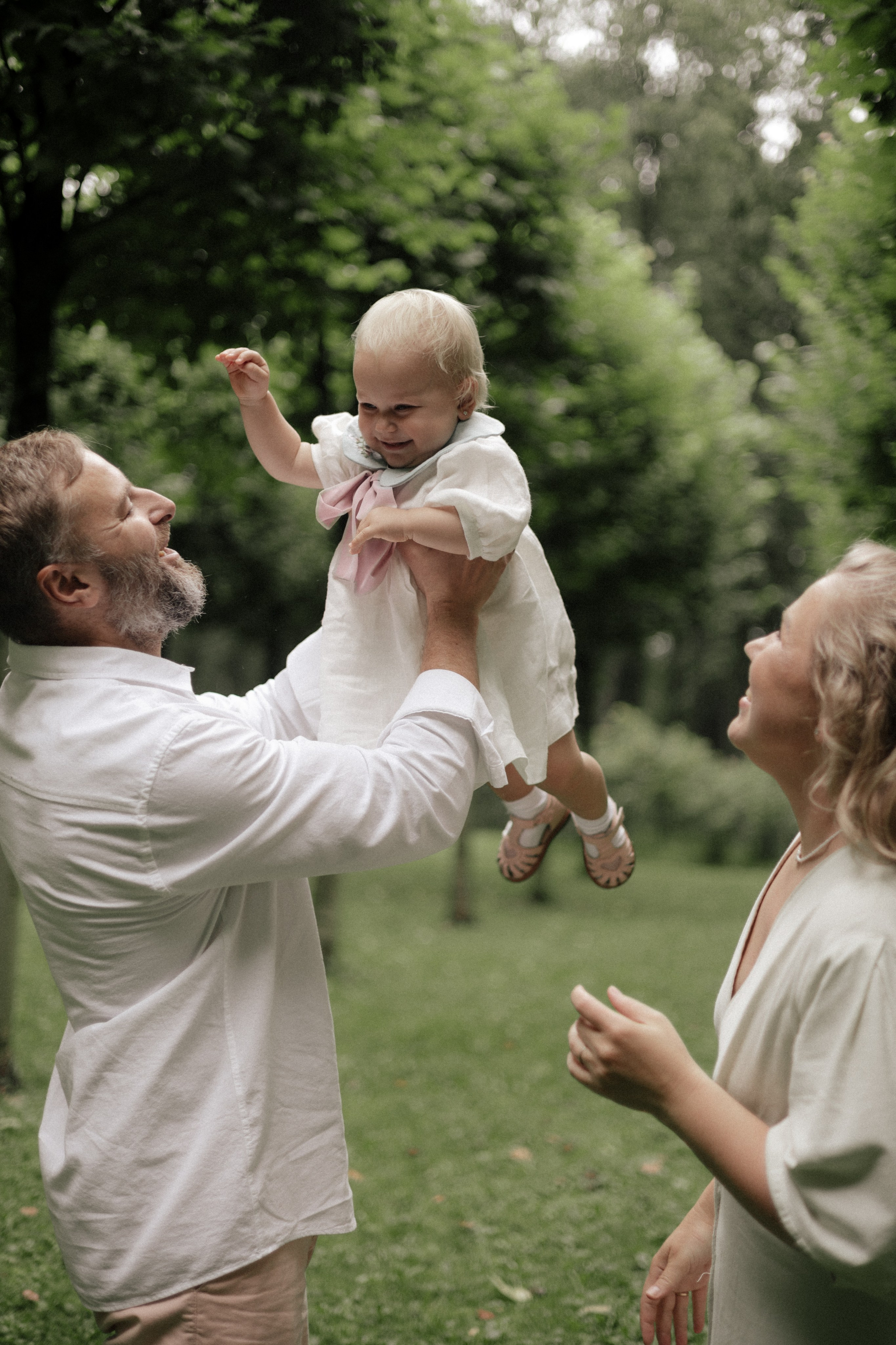Семейная фотосессия в Оставьевском парке. Свадебный и портретный фотограф в Москве Анастасия Масюк