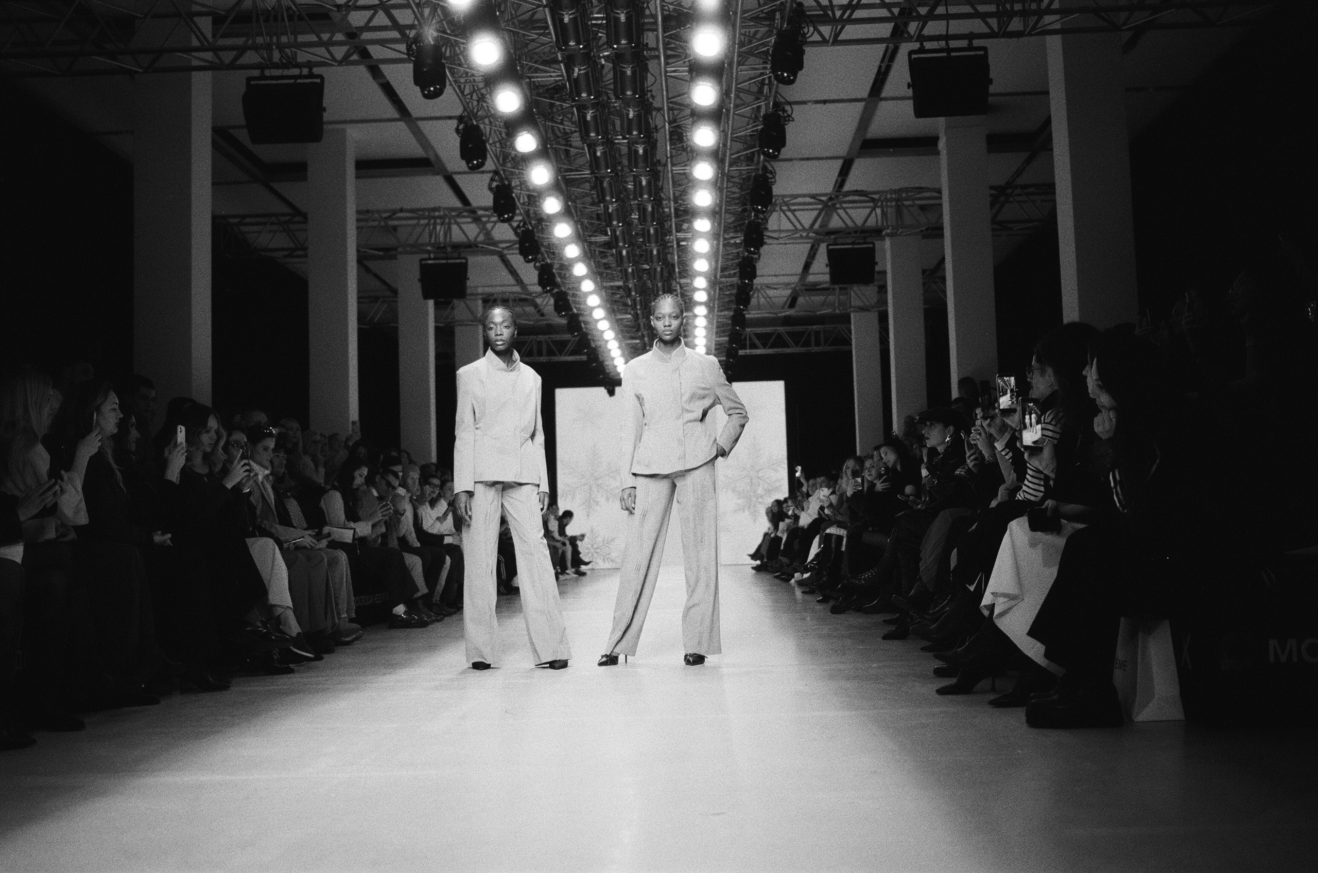 День 3. Плёночный фотограф Москва, Саша Звук