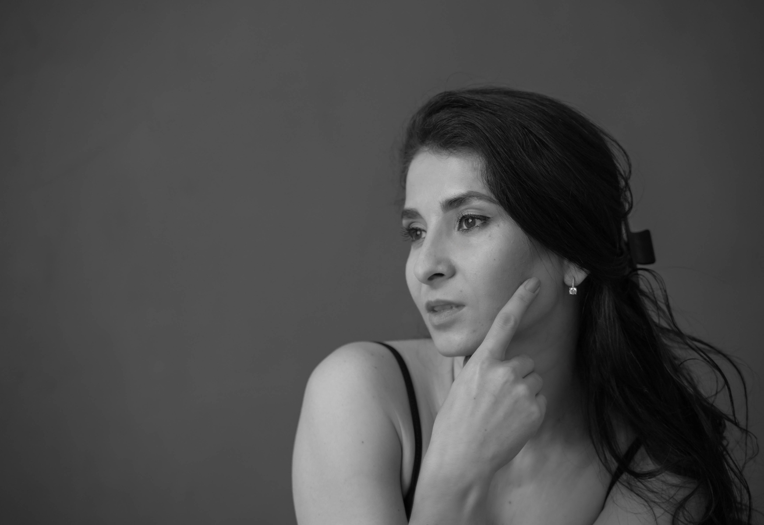 Женская фотосессия в студии для Аревик. Портретный фотограф в Москве Казьмина Олеся