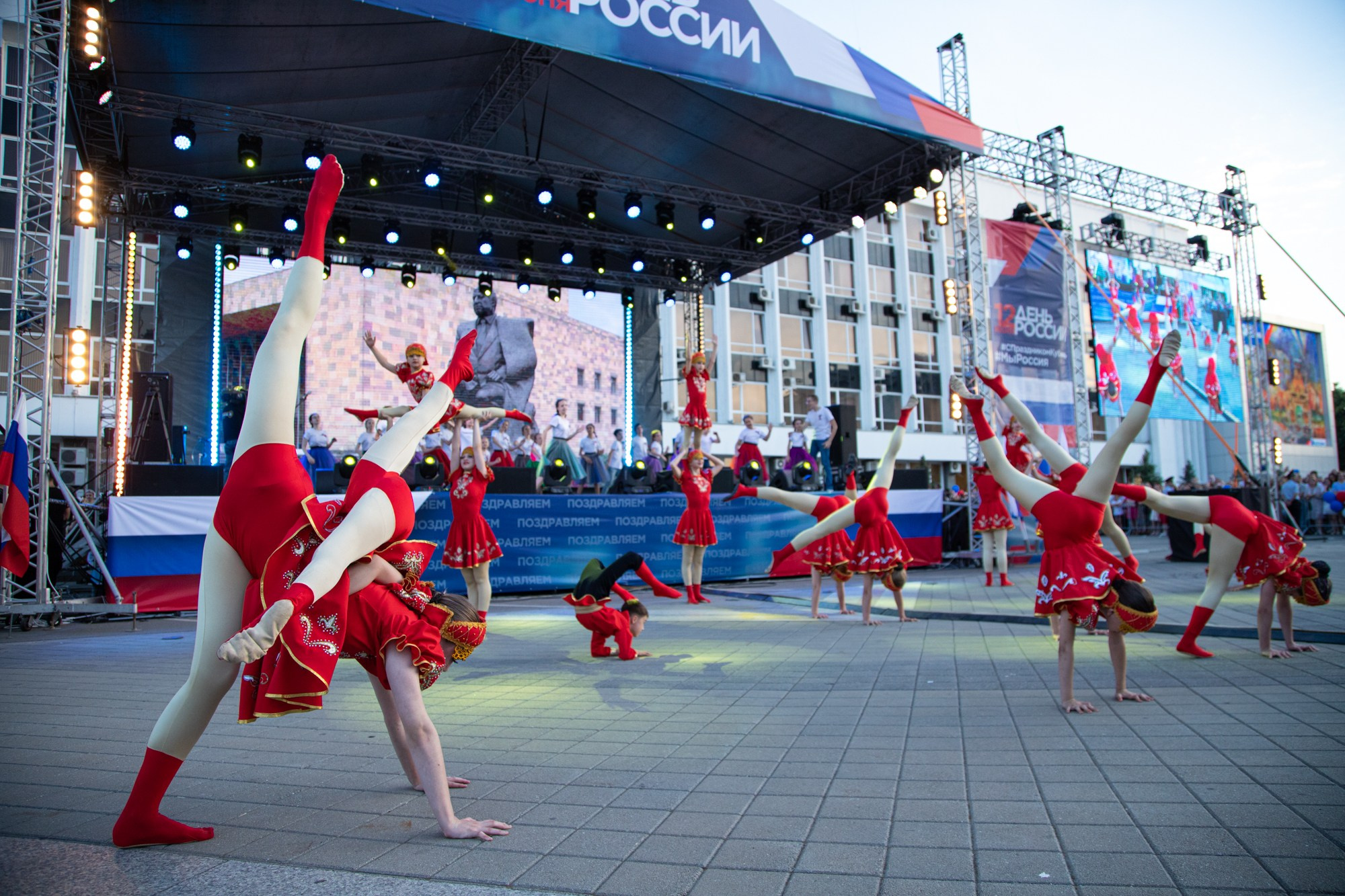 День России в Краснодаре 2022. Репортажный, промышленный и маркетплейс-фотограф Дмитрий Чернат