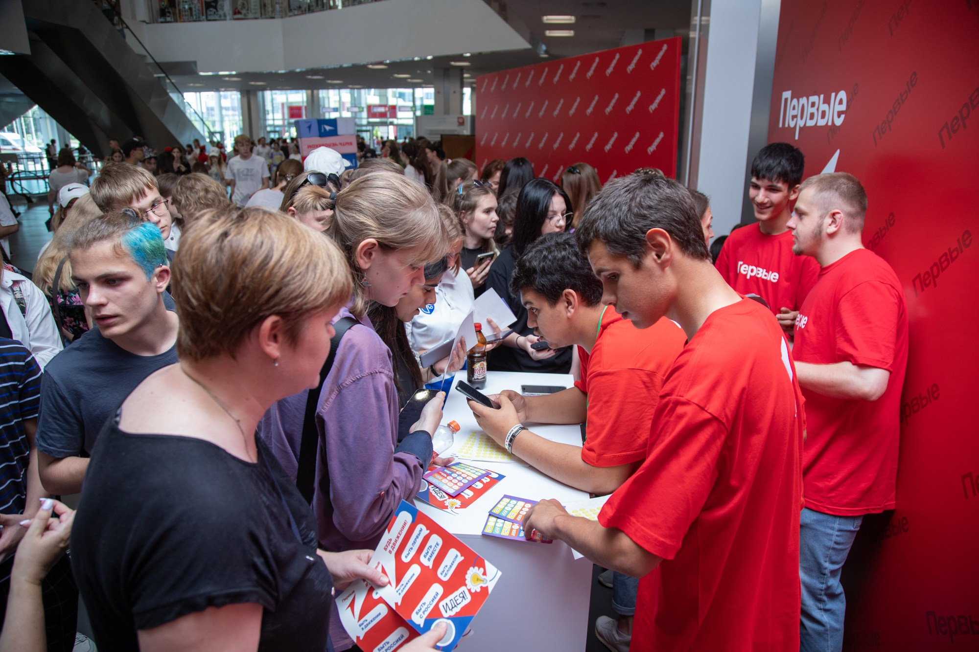 Краевой День молодёжи в Краснодаре 2023. Репортажный, промышленный и маркетплейс-фотограф Дмитрий Чернат