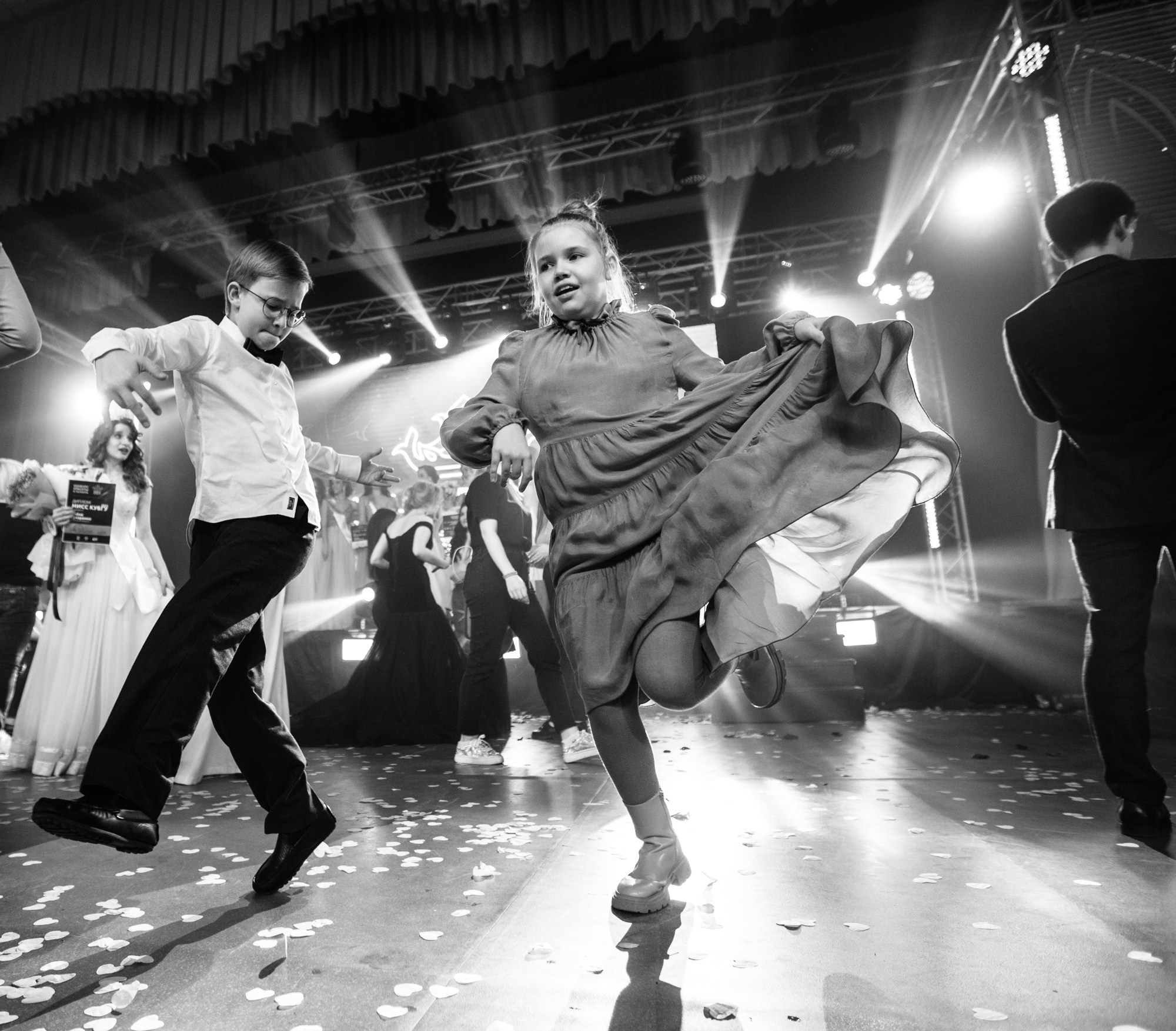 Конкурс красоты Мисс КубГУ 2022. Репортажный, промышленный и маркетплейс-фотограф Дмитрий Чернат