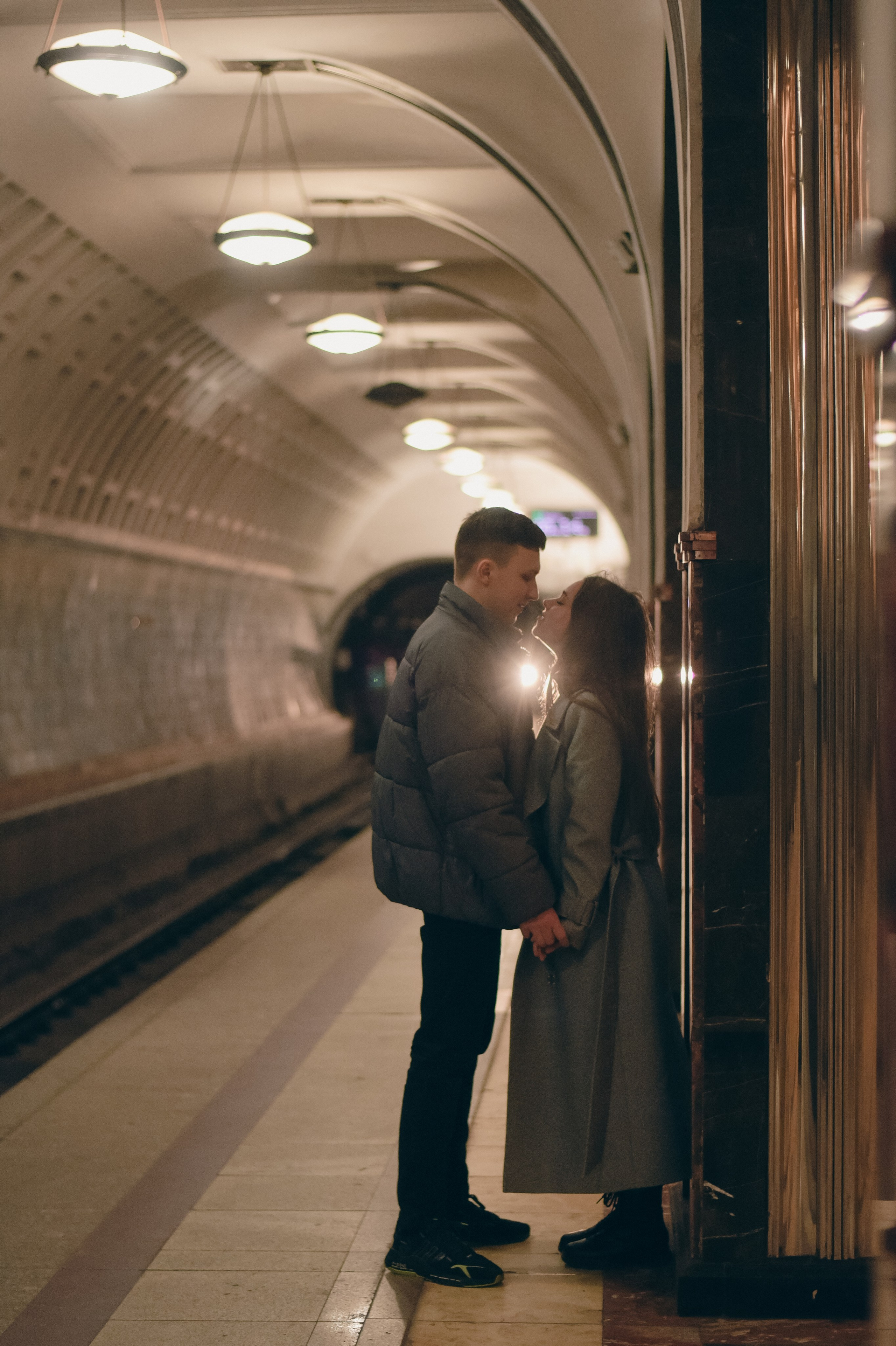 Пустое метро. Фотограф Лола Волна, город Москва