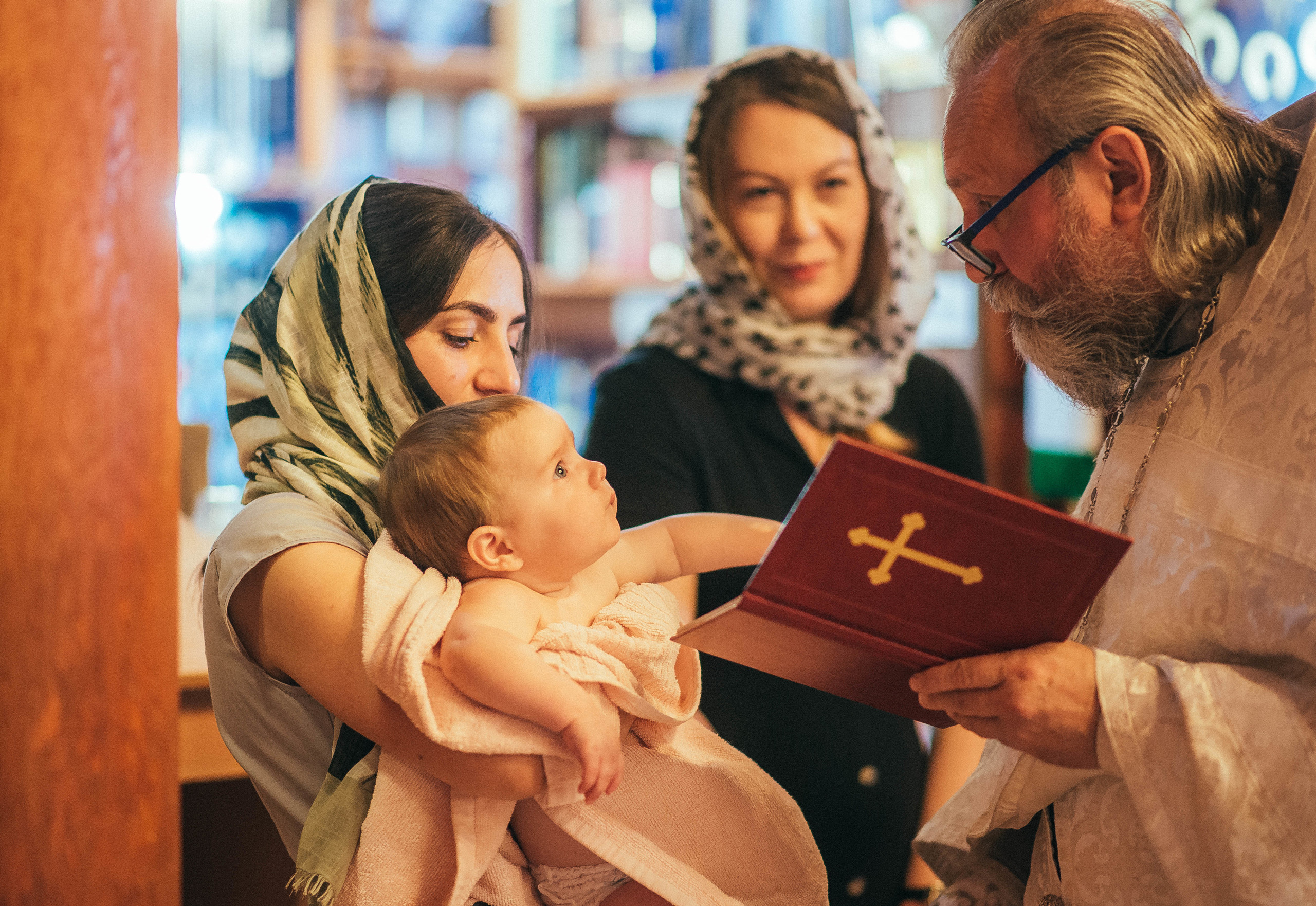 Крещение. Семейный и детский фотограф и видеограф в Санкт-Петербурге Веденина Юл