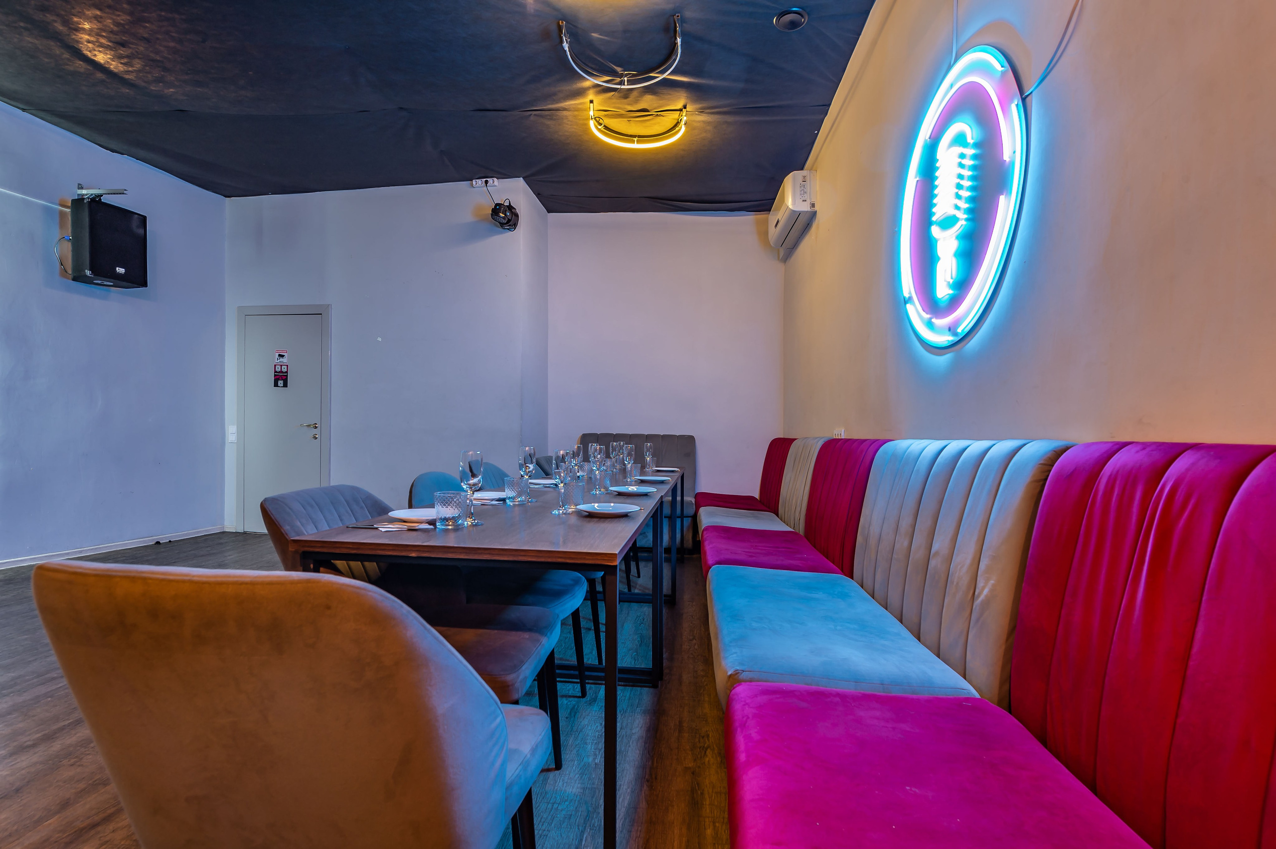 Диско. Аренда лофта в СПб для мероприятий