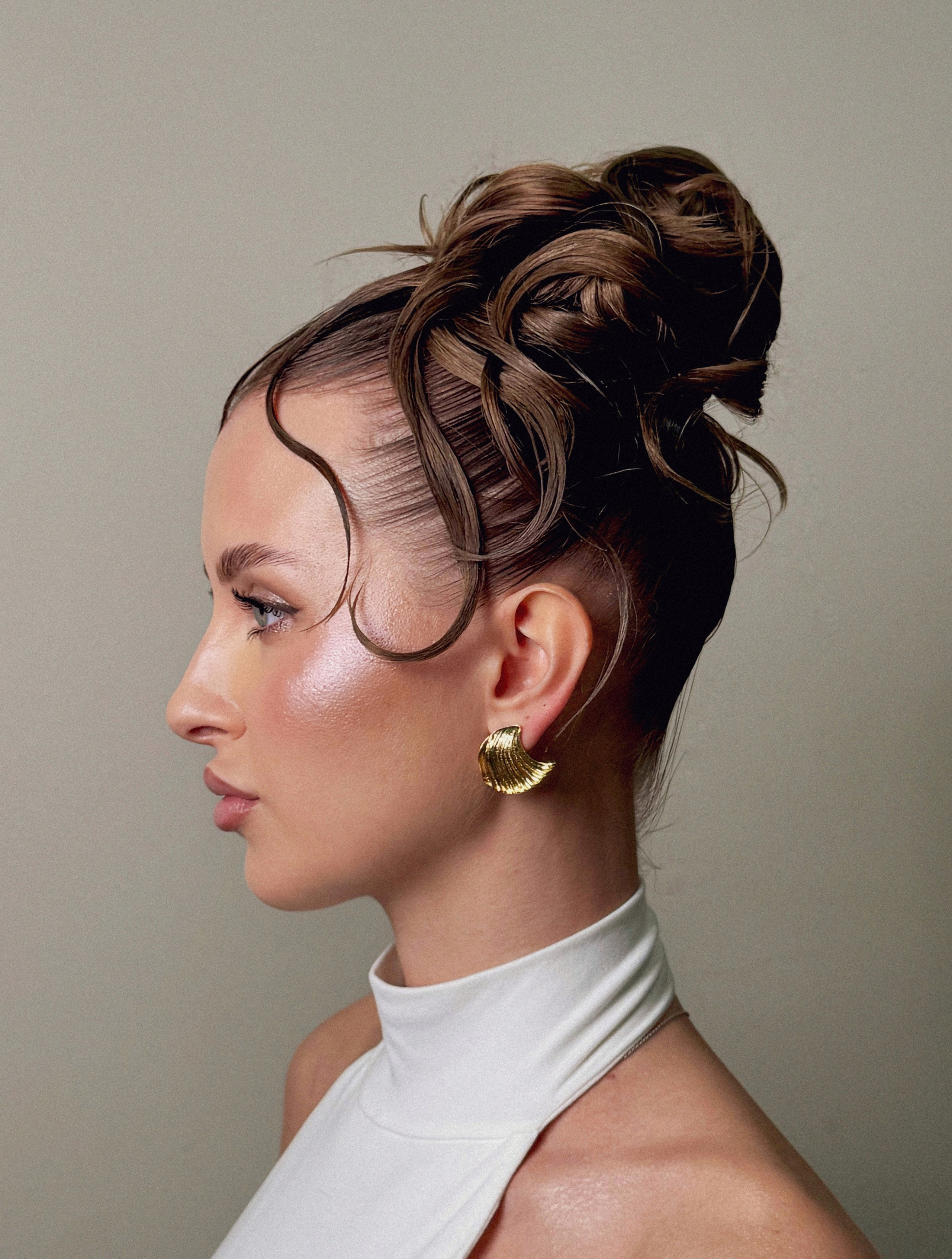 Прически. Свадебный визажист и стилист по прическам в Москве