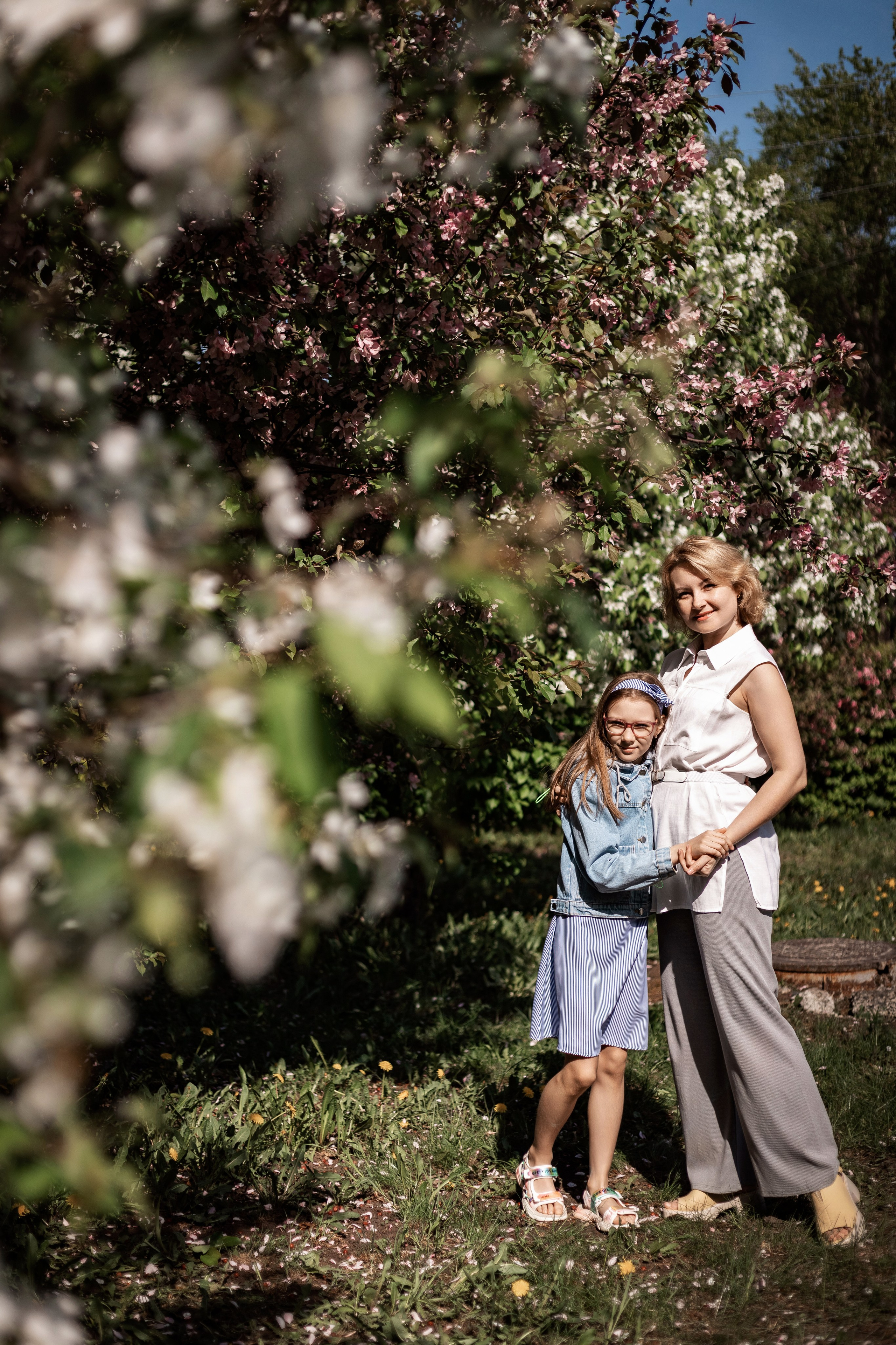 Цветение яблони 2023. Фотограф Пермь. Свадьбы. Семья и дети, школа, д. сад. Фотокниги