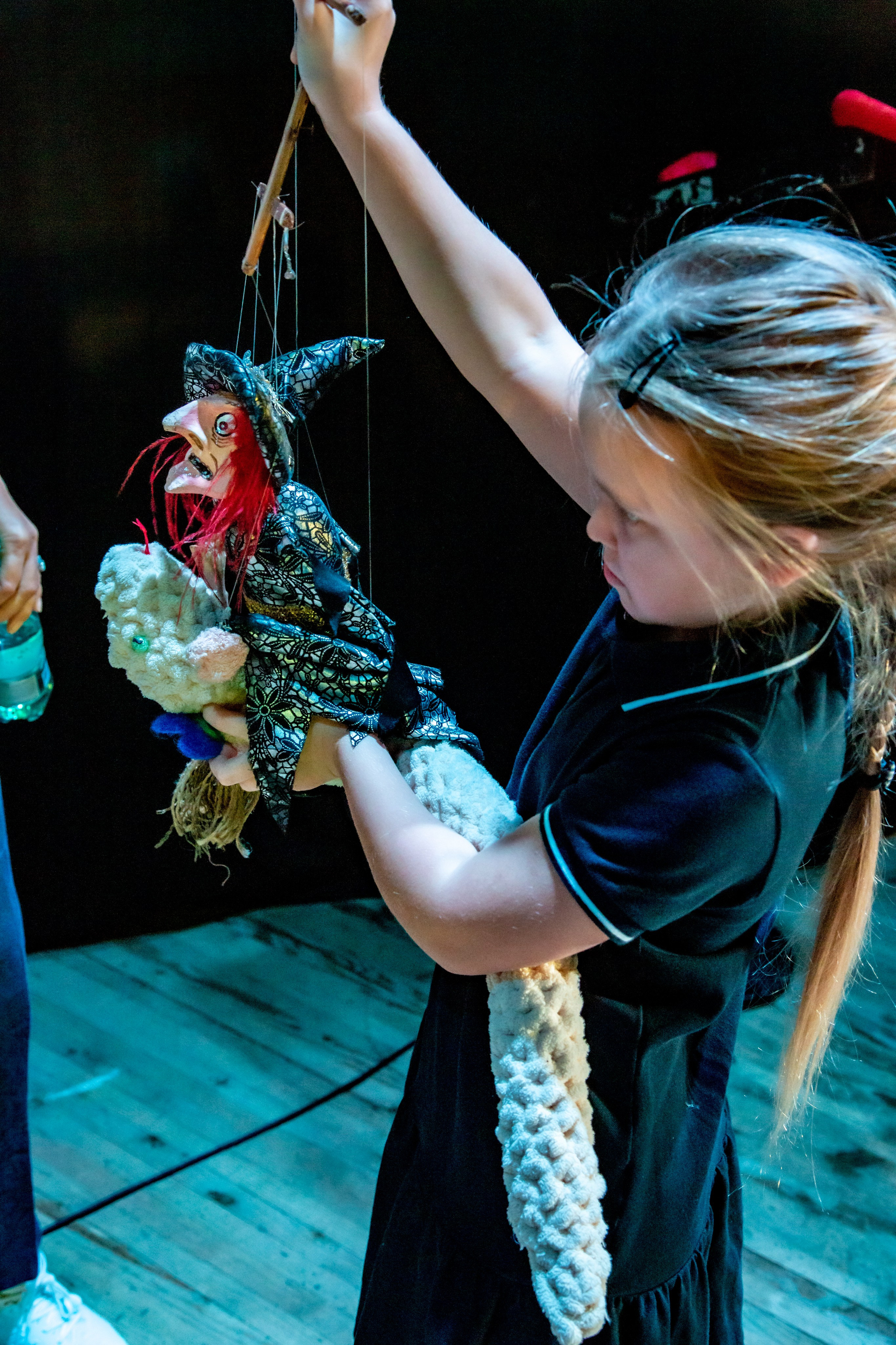 Маленькая ведьма спектакль театра Саквояж. Фотограф в Сочи Юрий Шептаев