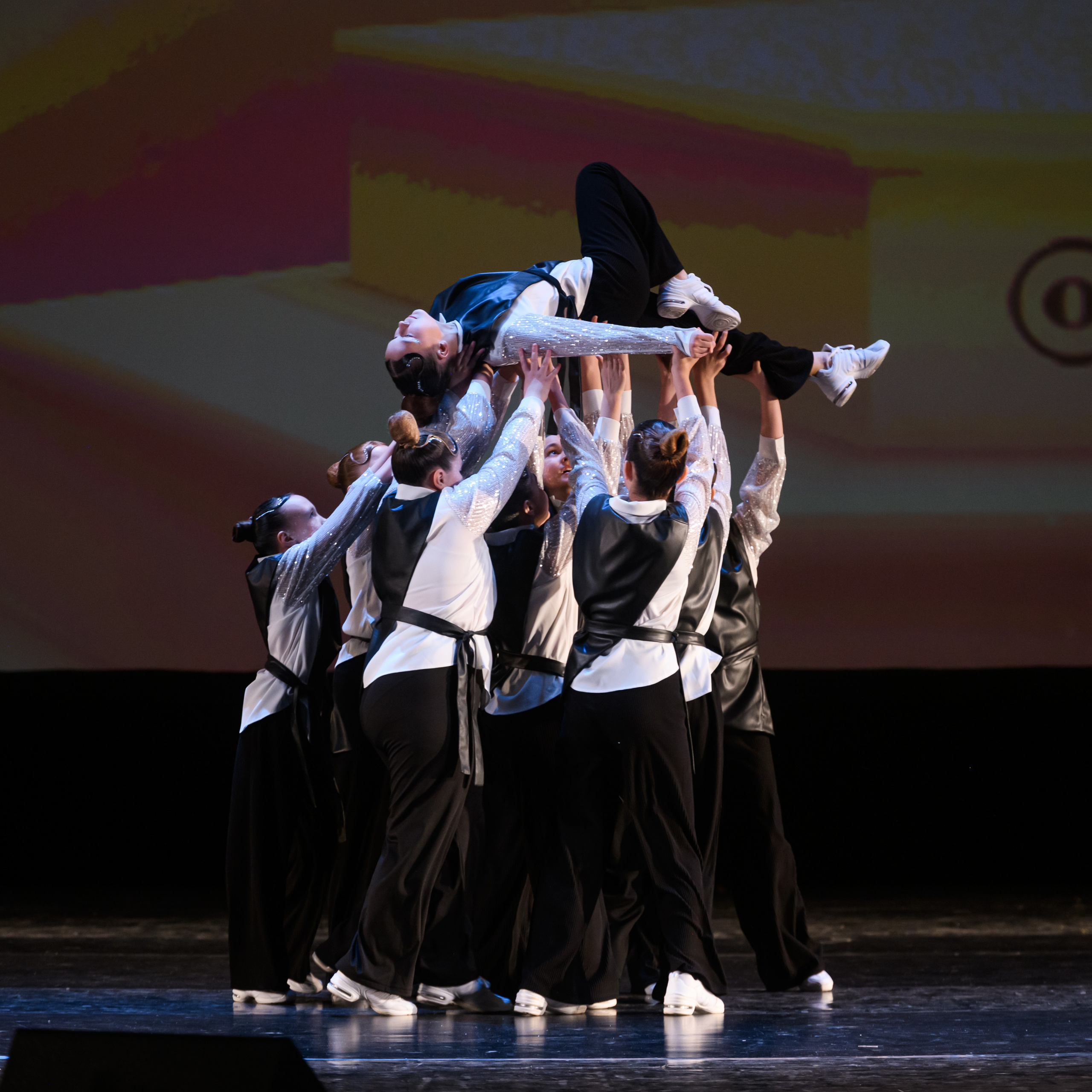 23 апреля, часть 1, БКЗ Октябрьский, г. Санкт-Петербург. Золотое яблочко