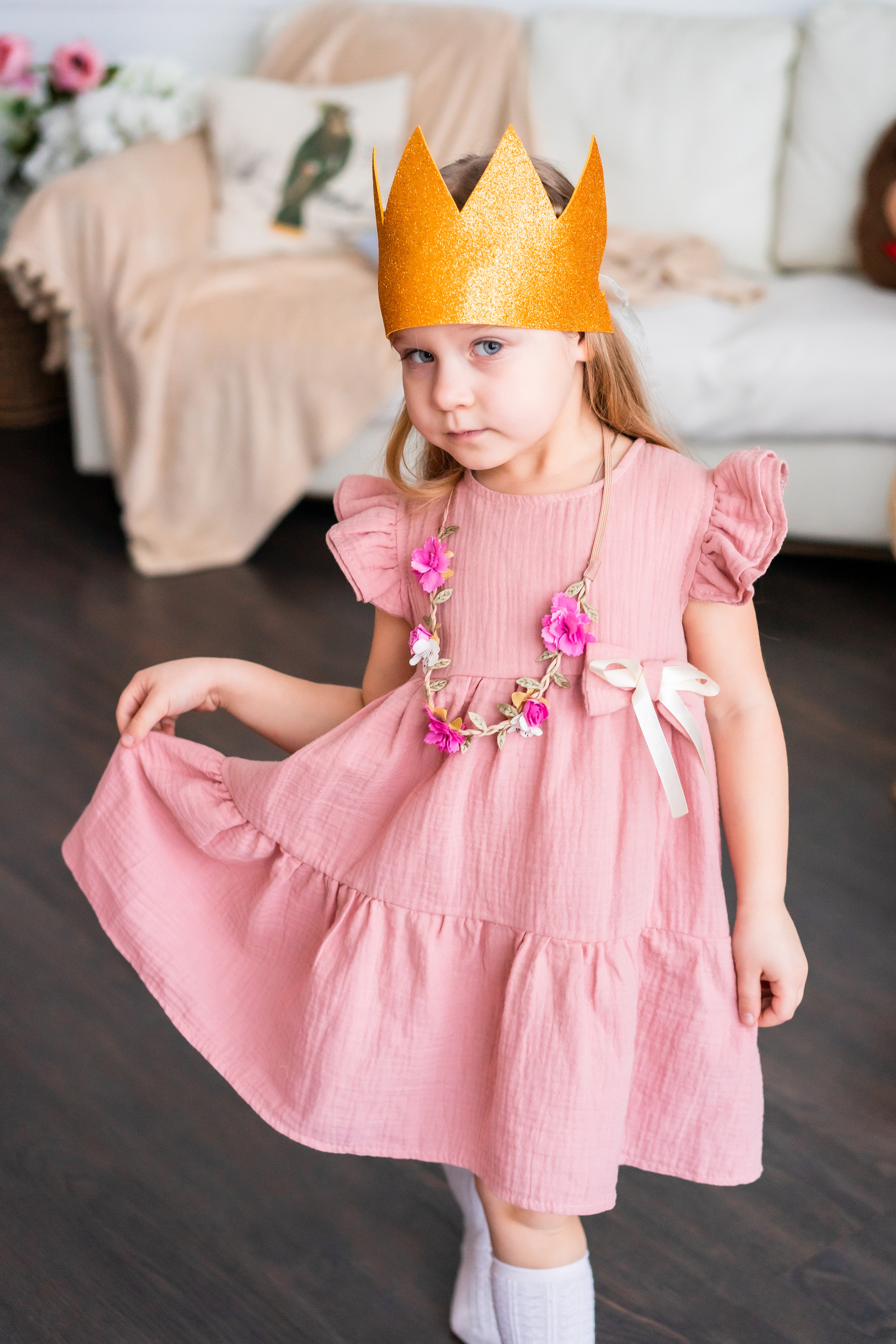 С Днём Рождения ребенка, портрет. Детская, семейная фотостудия в Санкт-Петербурге