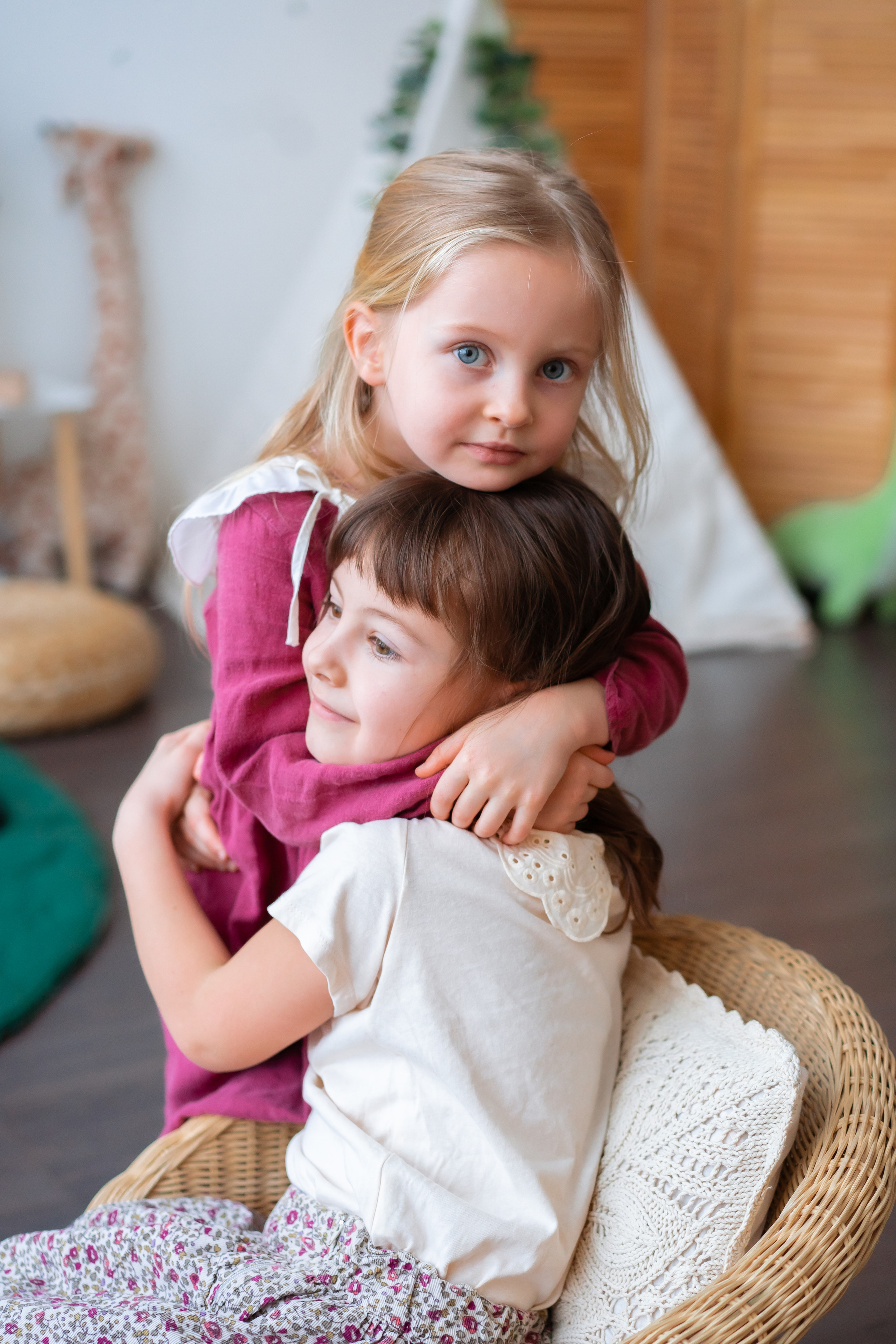 С Днём Рождения ребенка, портрет. Детская, семейная фотостудия в Санкт-Петербурге