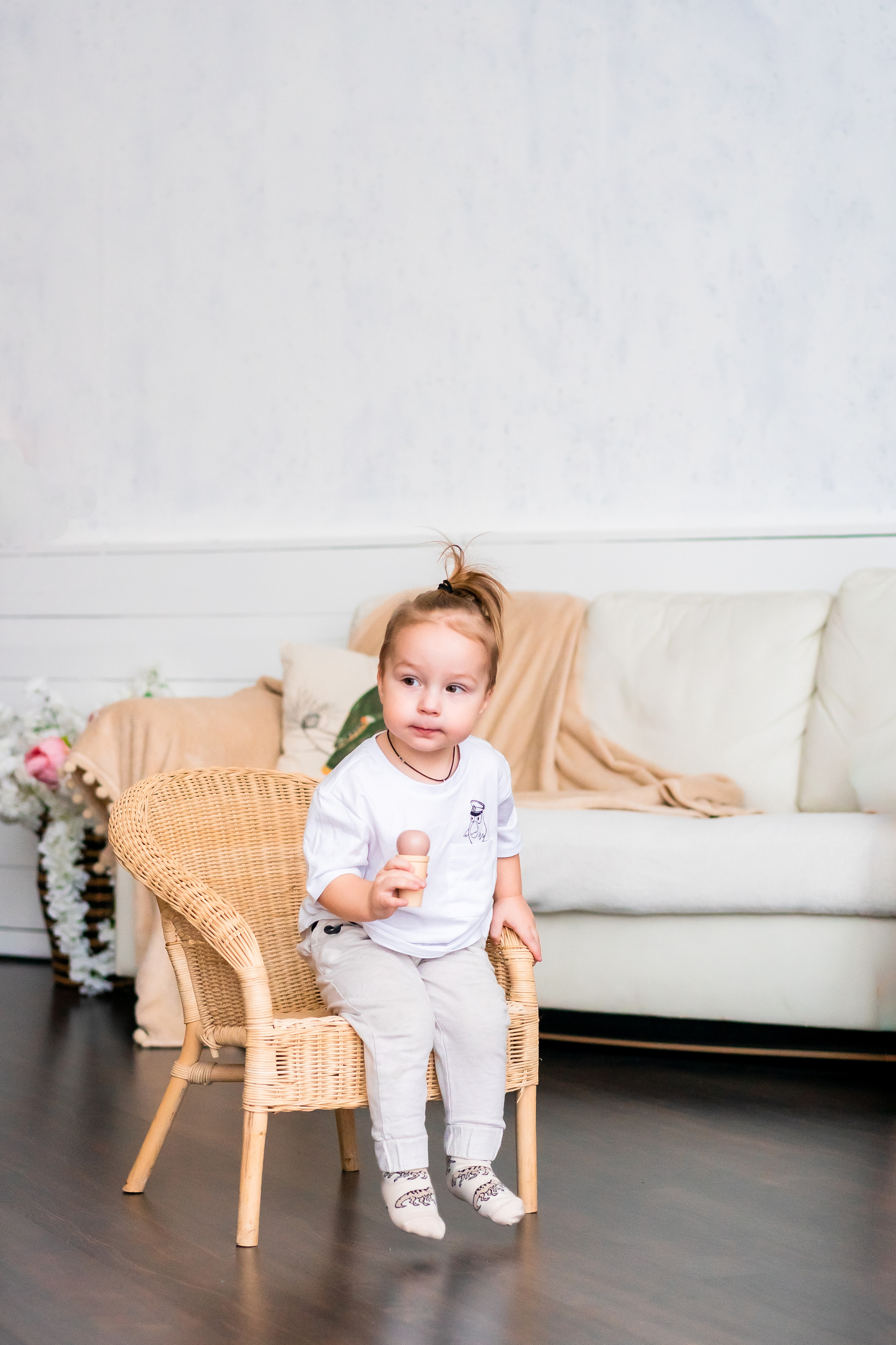 С Днём Рождения ребенка, портрет. Детская, семейная фотостудия в Санкт-Петербурге