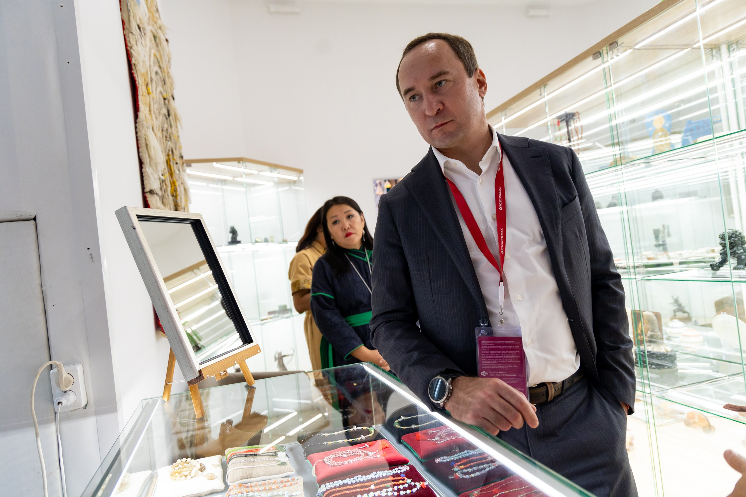 Почта банк. Репортажный и студийный фотограф во Владивостоке Дударева Софья