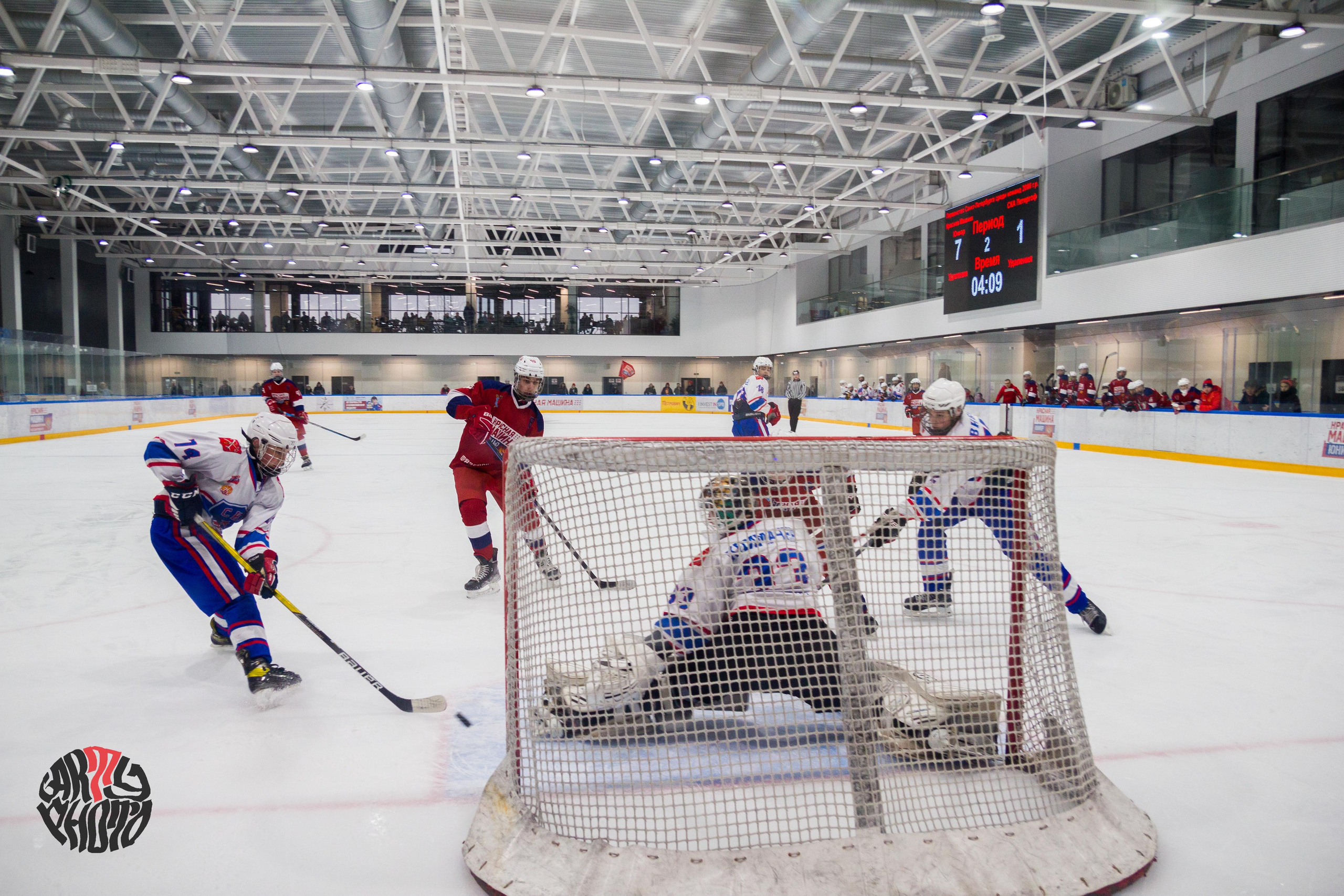 Хоккей. ФОТОГРАФ Артем Кулишов