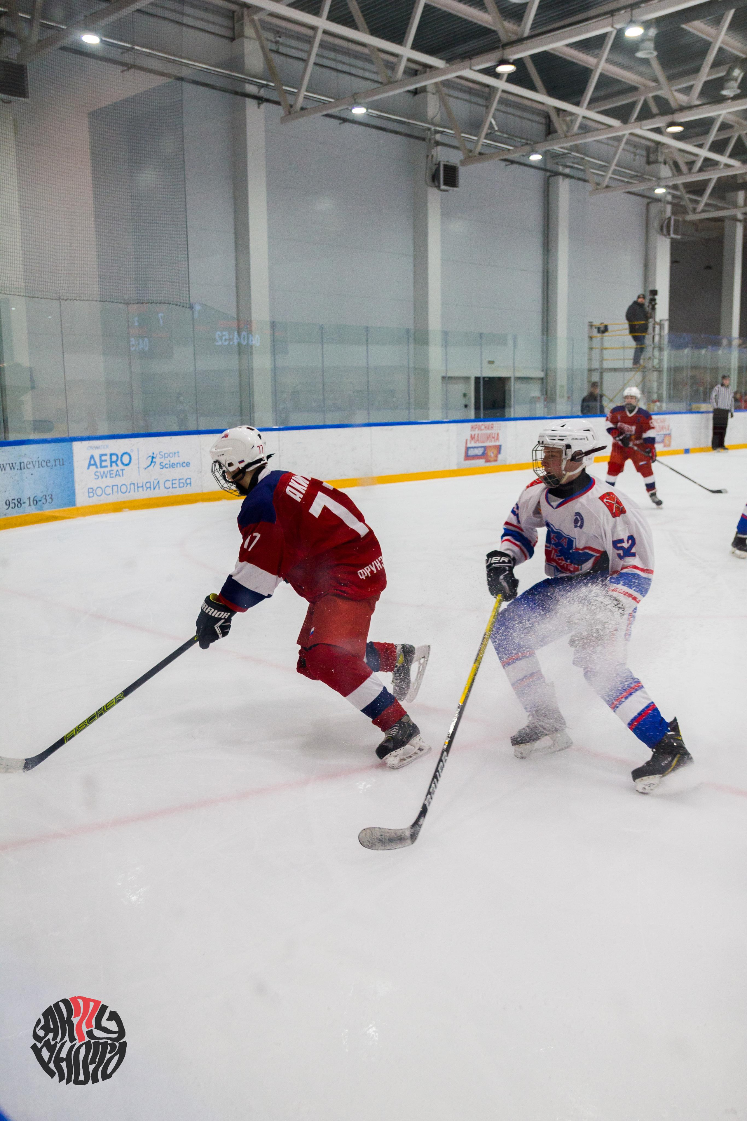 Хоккей. ФОТОГРАФ Артем Кулишов