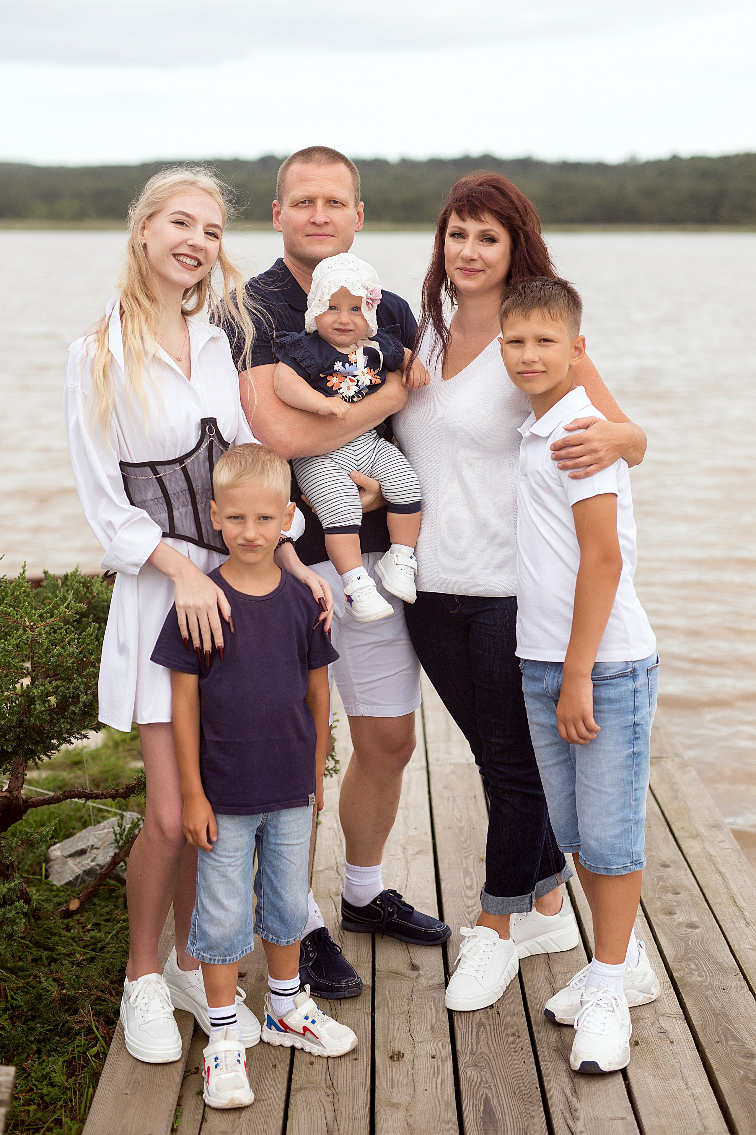 Семейная прогулка у моря. Людмила Далидович топовый семейный фотограф Находка/Владивосток