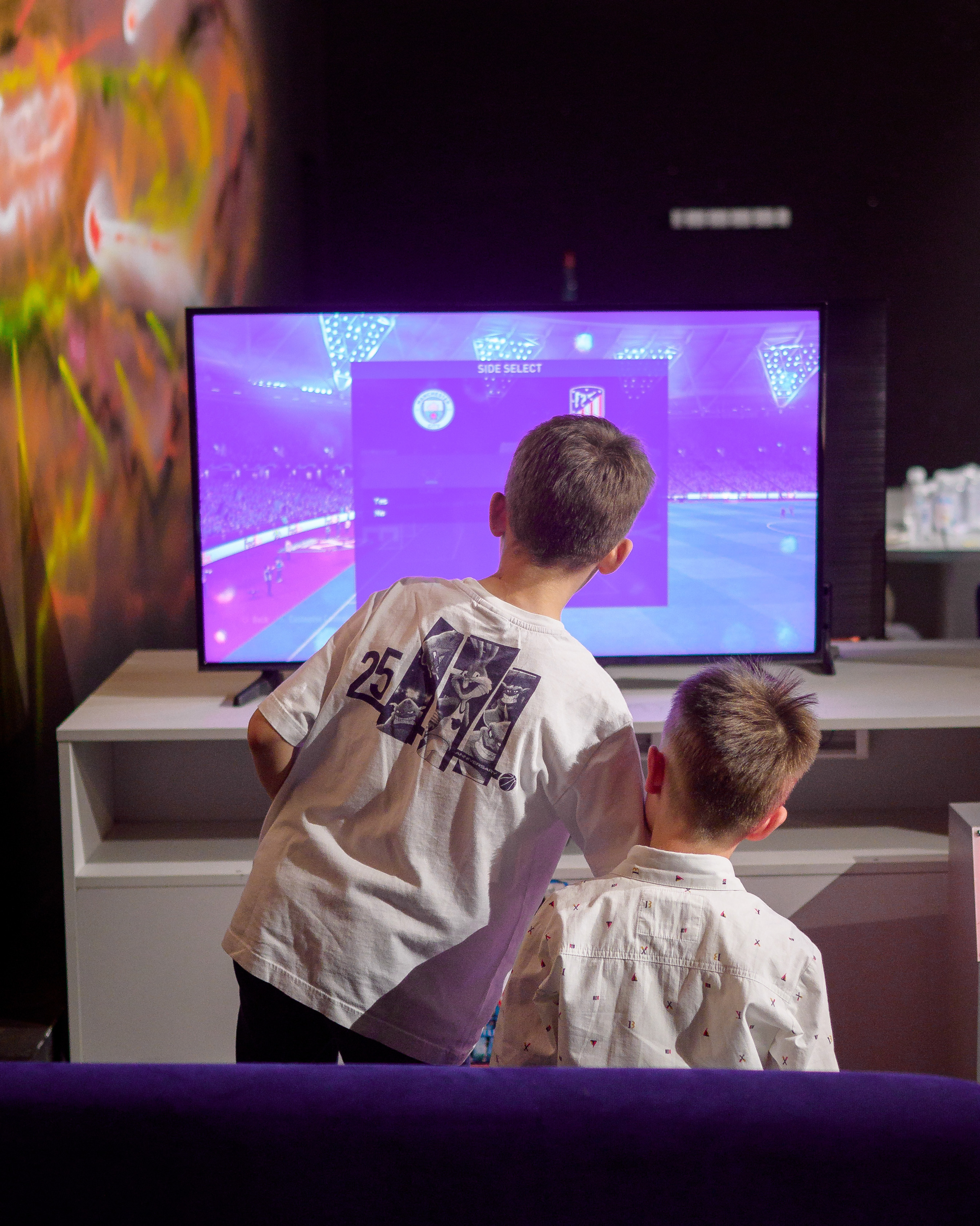 НЕОНОВЫЙ ПРАЗДНИК. Фотограф в Белграде Чугреева Елена