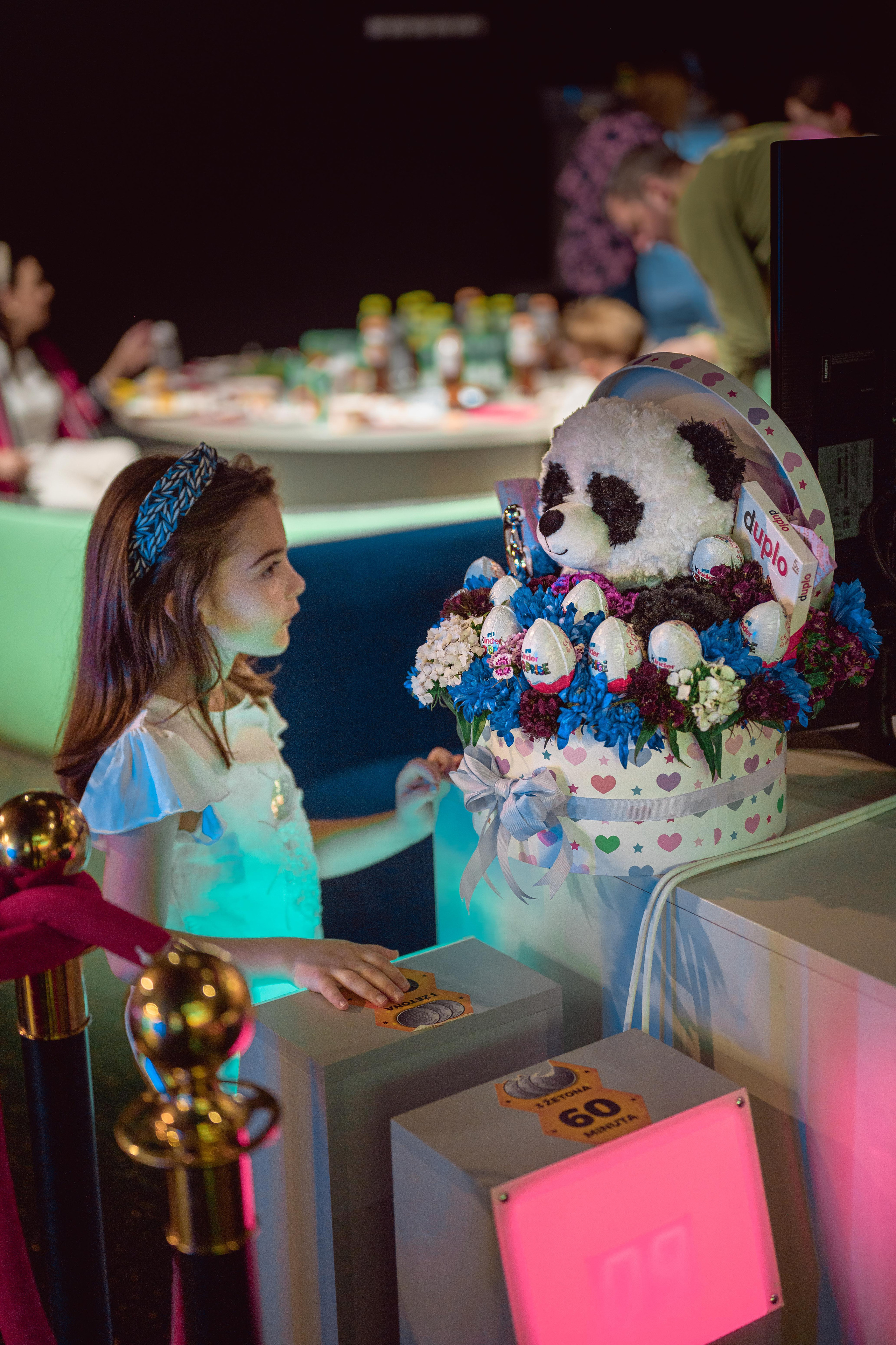 НЕОНОВЫЙ ПРАЗДНИК. Фотограф в Белграде Чугреева Елена