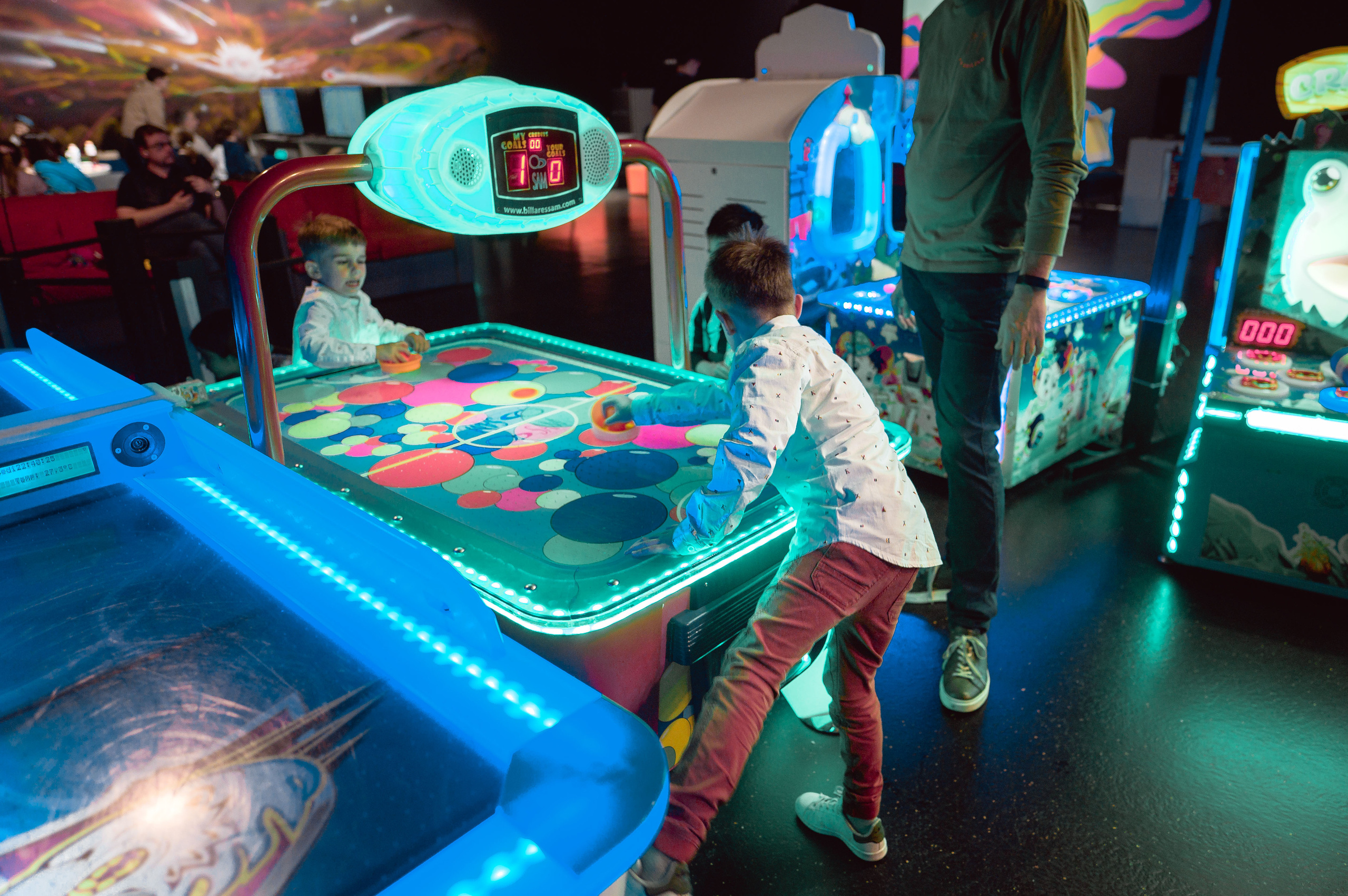 НЕОНОВЫЙ ПРАЗДНИК. Фотограф в Белграде Чугреева Елена