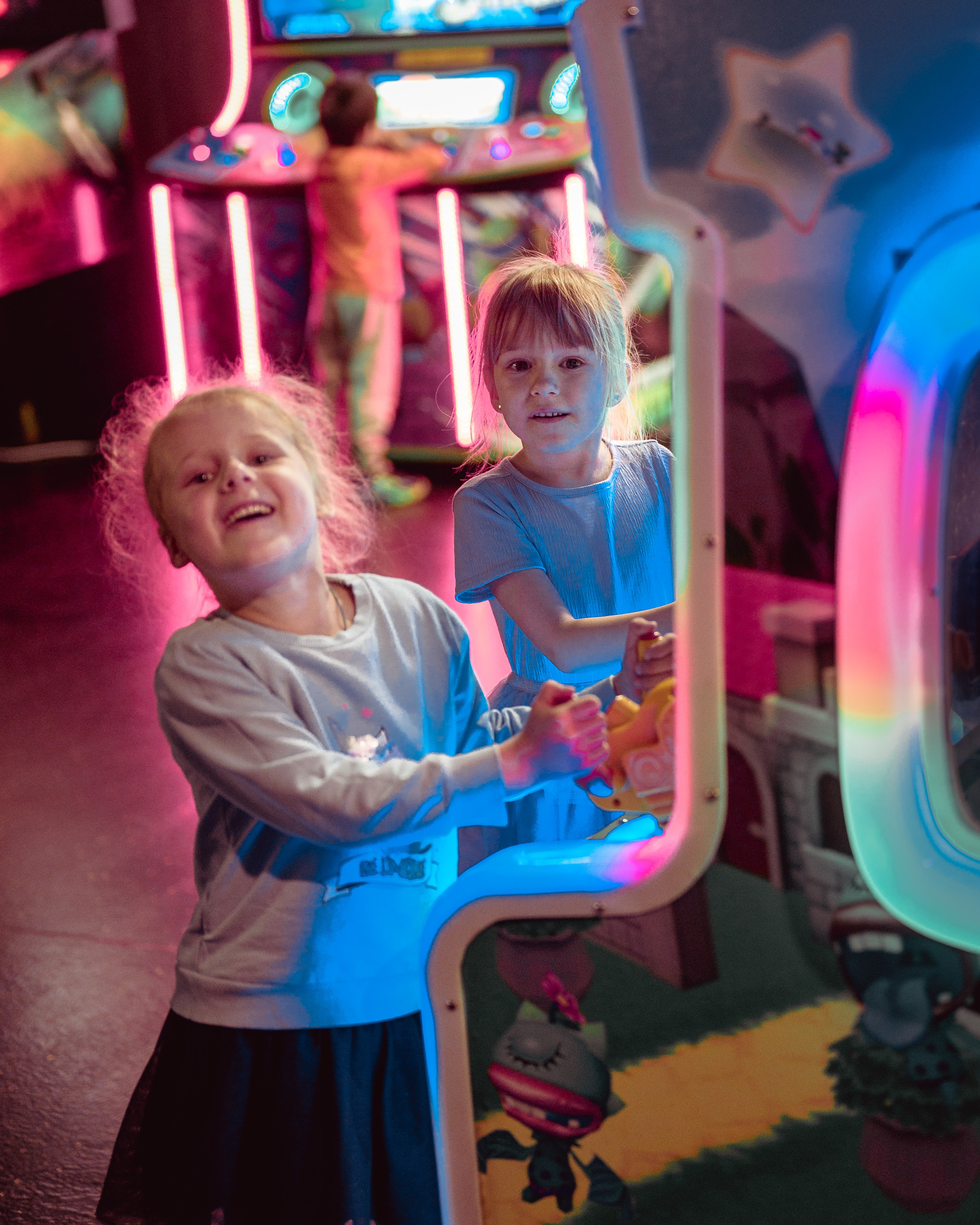 НЕОНОВЫЙ ПРАЗДНИК. Фотограф в Белграде Чугреева Елена