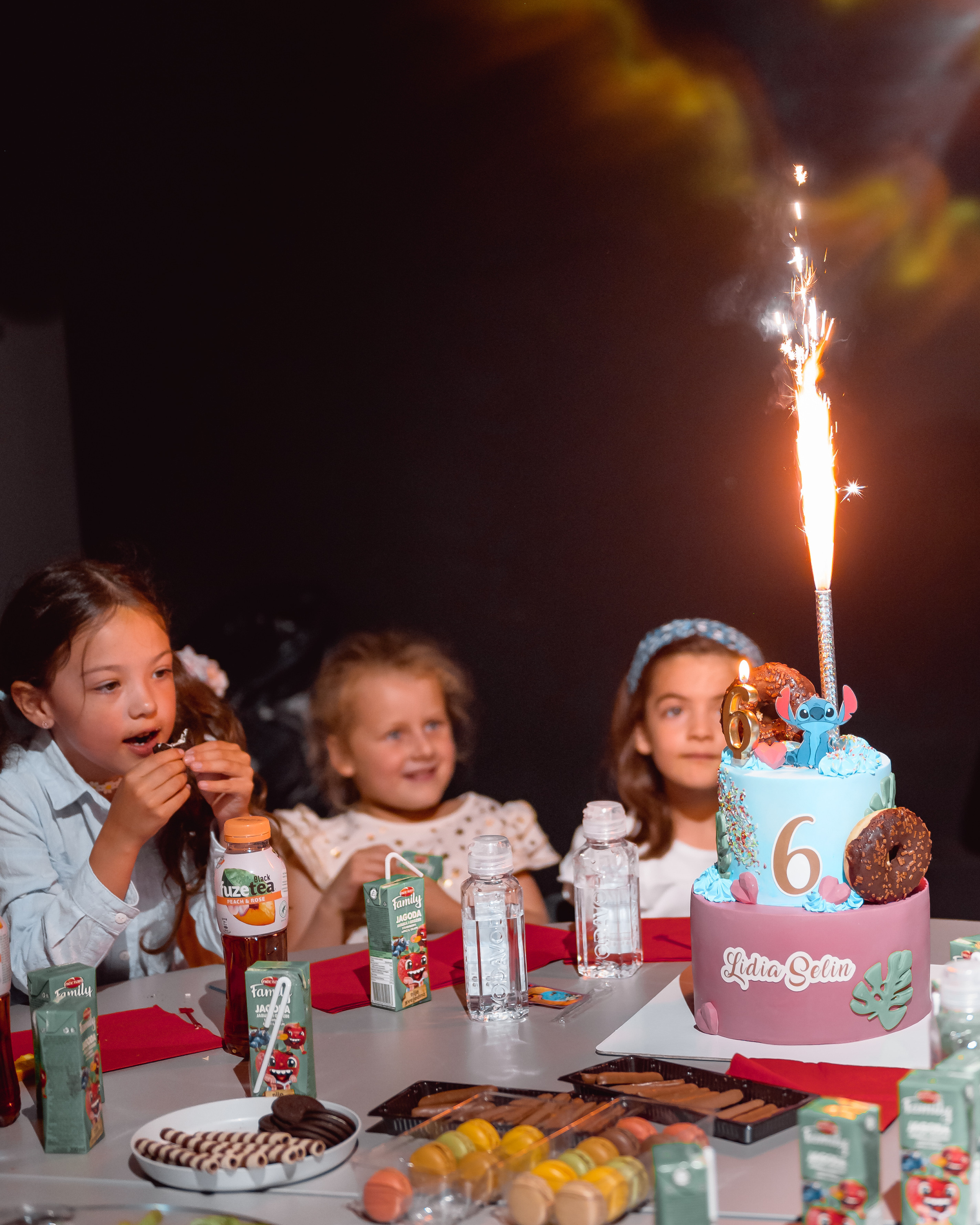 НЕОНОВЫЙ ПРАЗДНИК. Фотограф в Белграде Чугреева Елена