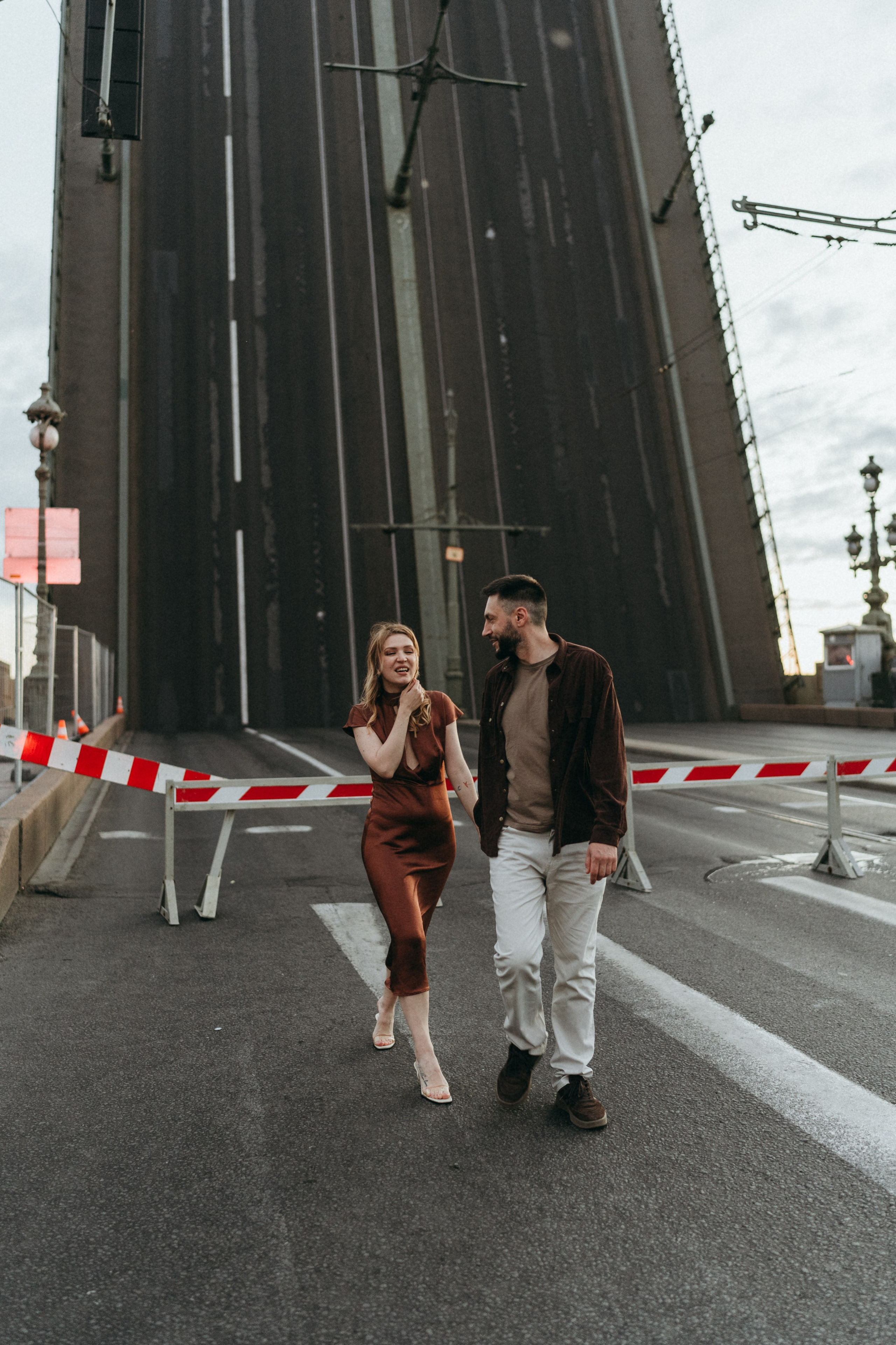 Максим и Настя / Разводные мосты. Фотограф в Санкт-Петербурге — Лучина Екатерина