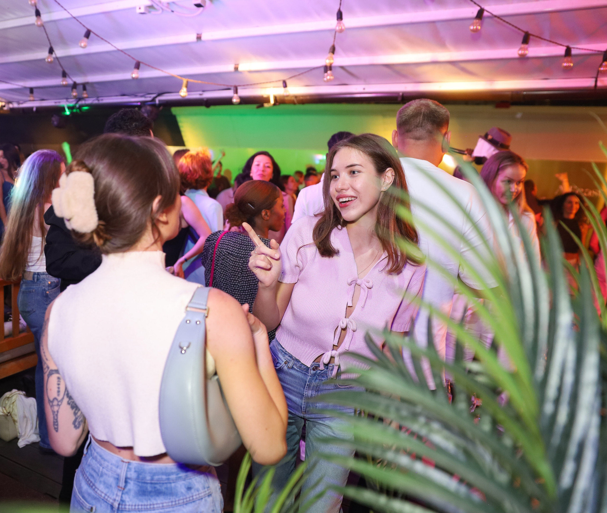 Вечеринки ALOHA BAR. Фотограф мероприятий Ирина Каширина