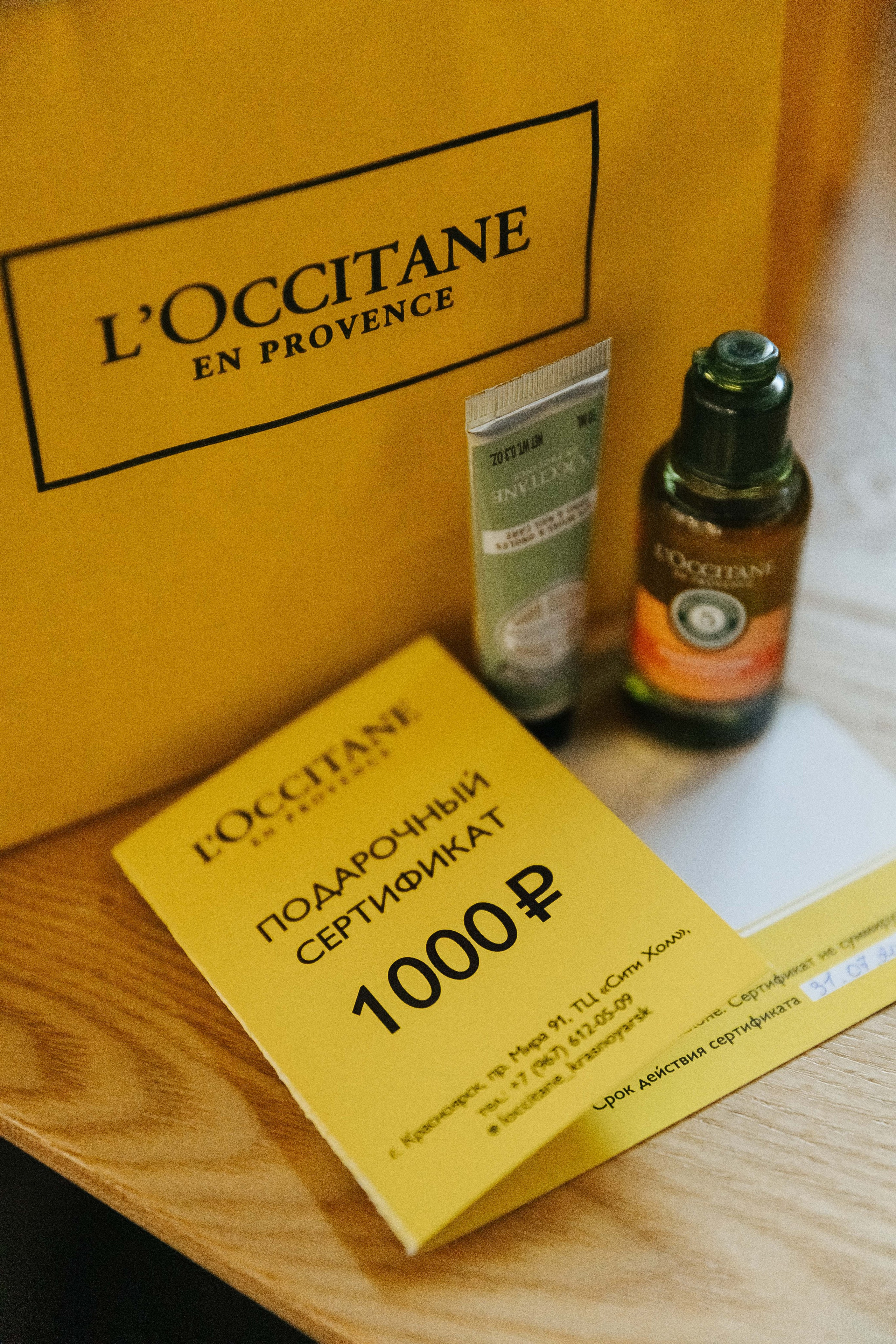 Презентация открытия магазина женской одежды GLVR в ресторане Fresco. Фотограф в Красноярске Надежда Воскресенская