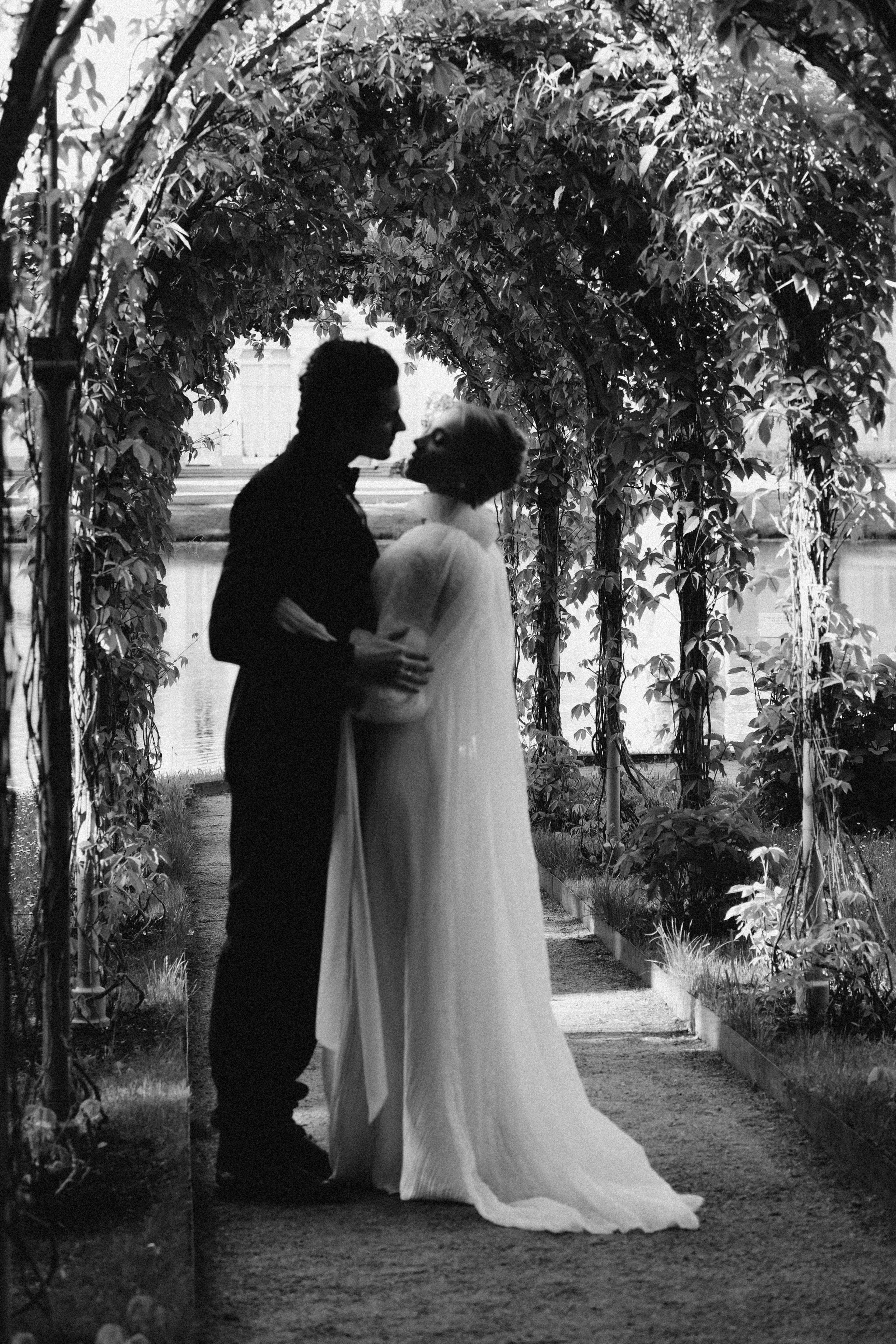 СВАДЕБНАЯ СЬЕМКА В ПАРКЕ ОРАНИЕНБАУМ. Профессиональный фотограф, Санкт-Петербург — Виктория Богомолова