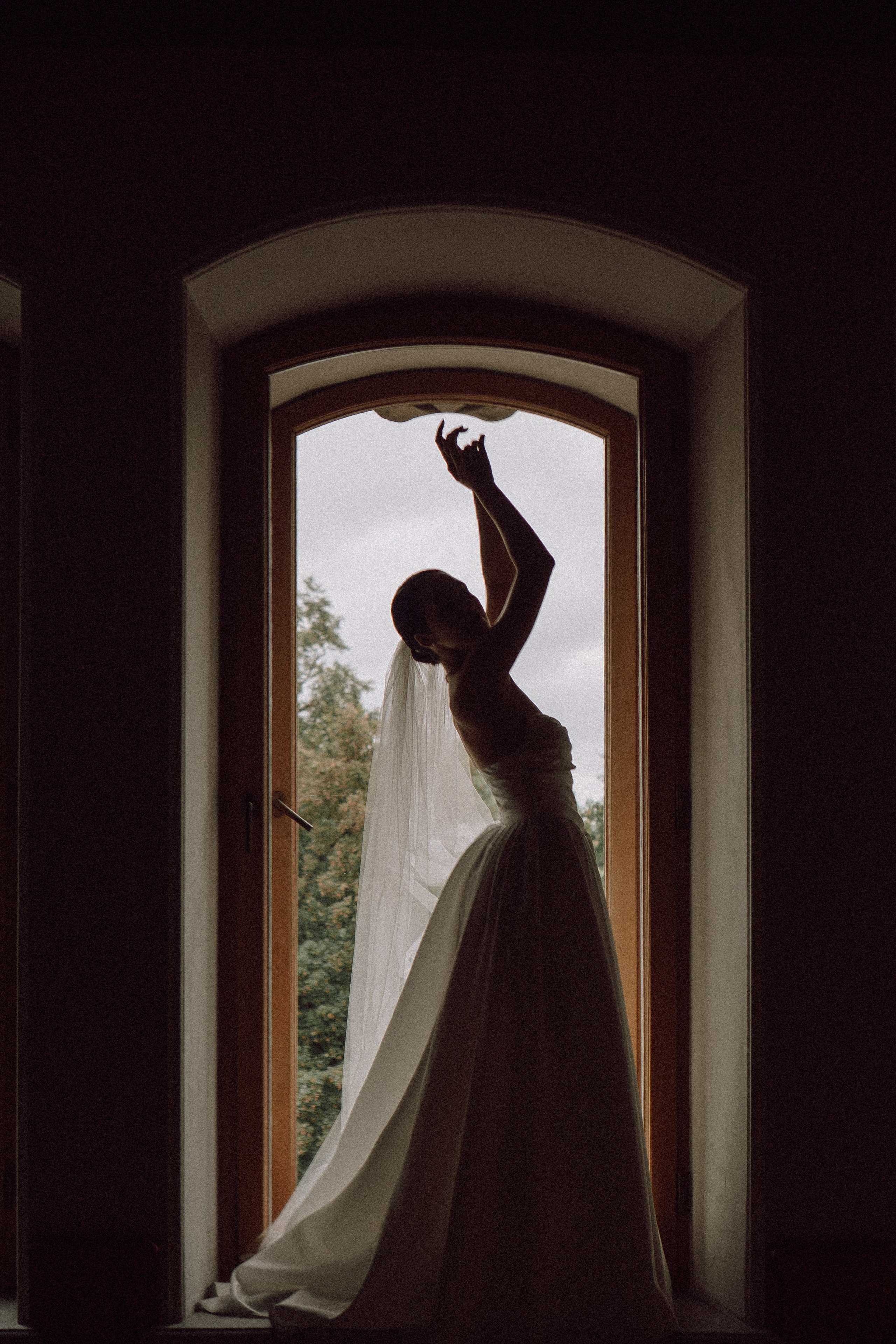 СВАДЕБНАЯ ПРОГУЛКА В САНТК-ПЕТЕРБУРГЕ (ИСАКИЕВСКИЙ СОБОР, ЗИМНЯЯ КАНАВКА, ЭРМИТАЖ И БОЛЬШАЯ МОРСКАЯ УЛИЦА). Профессиональный фотограф, Санкт-Петербург — Виктория Богомолова