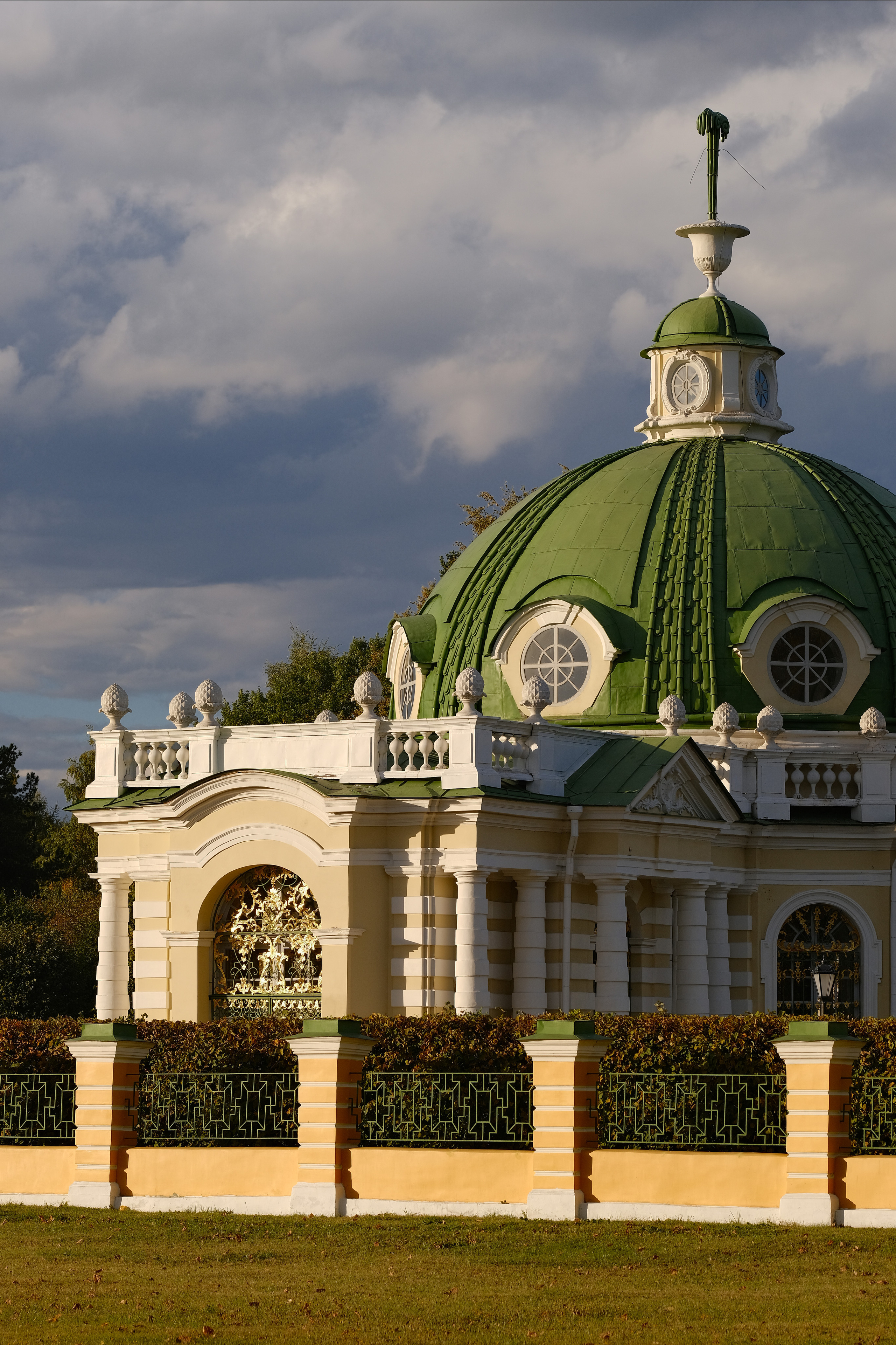 Музей-усадьба Кусково. Монохром. Авто и мотоспорт — фотограф Антон Медведев iCoguar