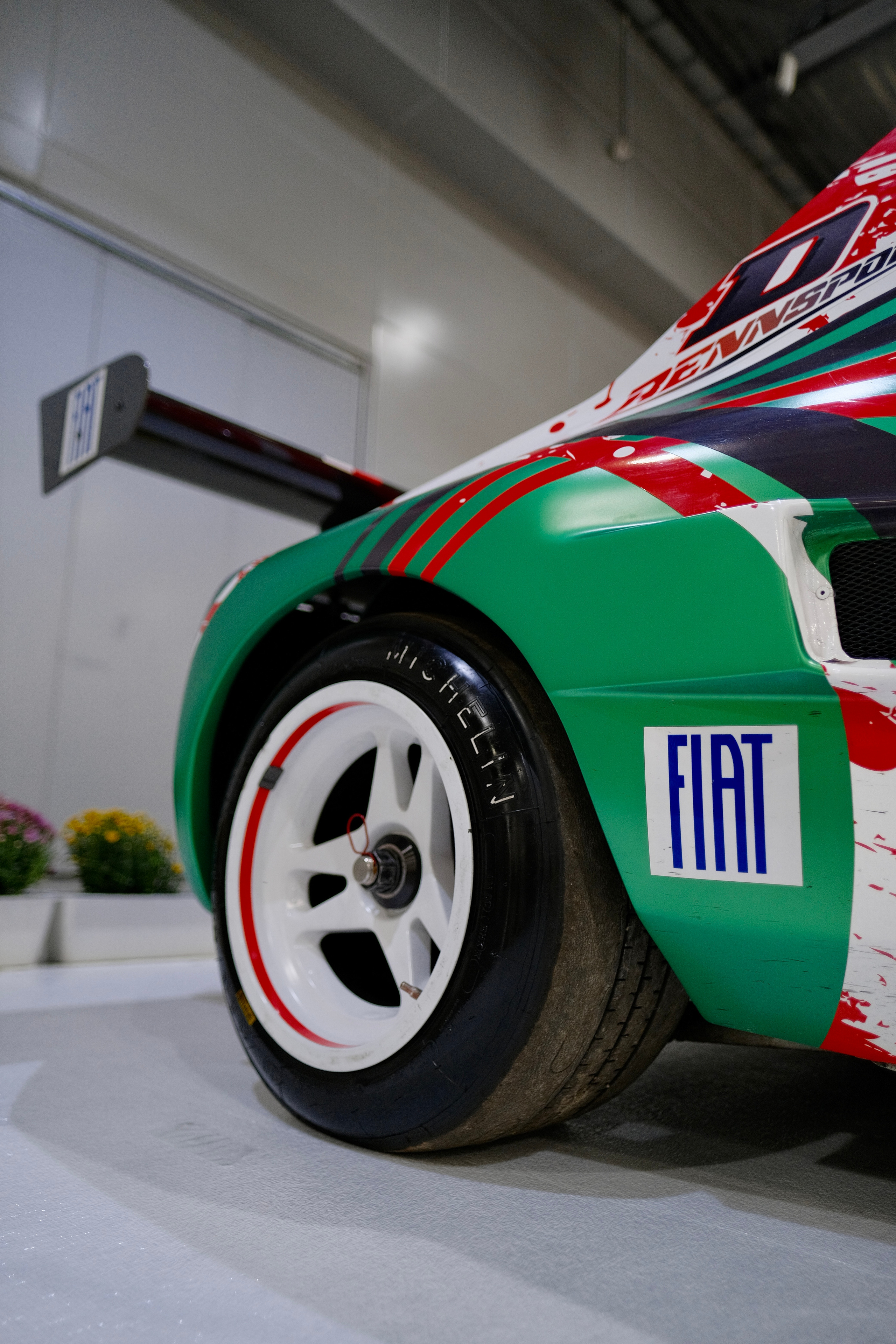 FIAT X1/9 Олдтаймер Галерея Крокус Москва 2022  iCoguar