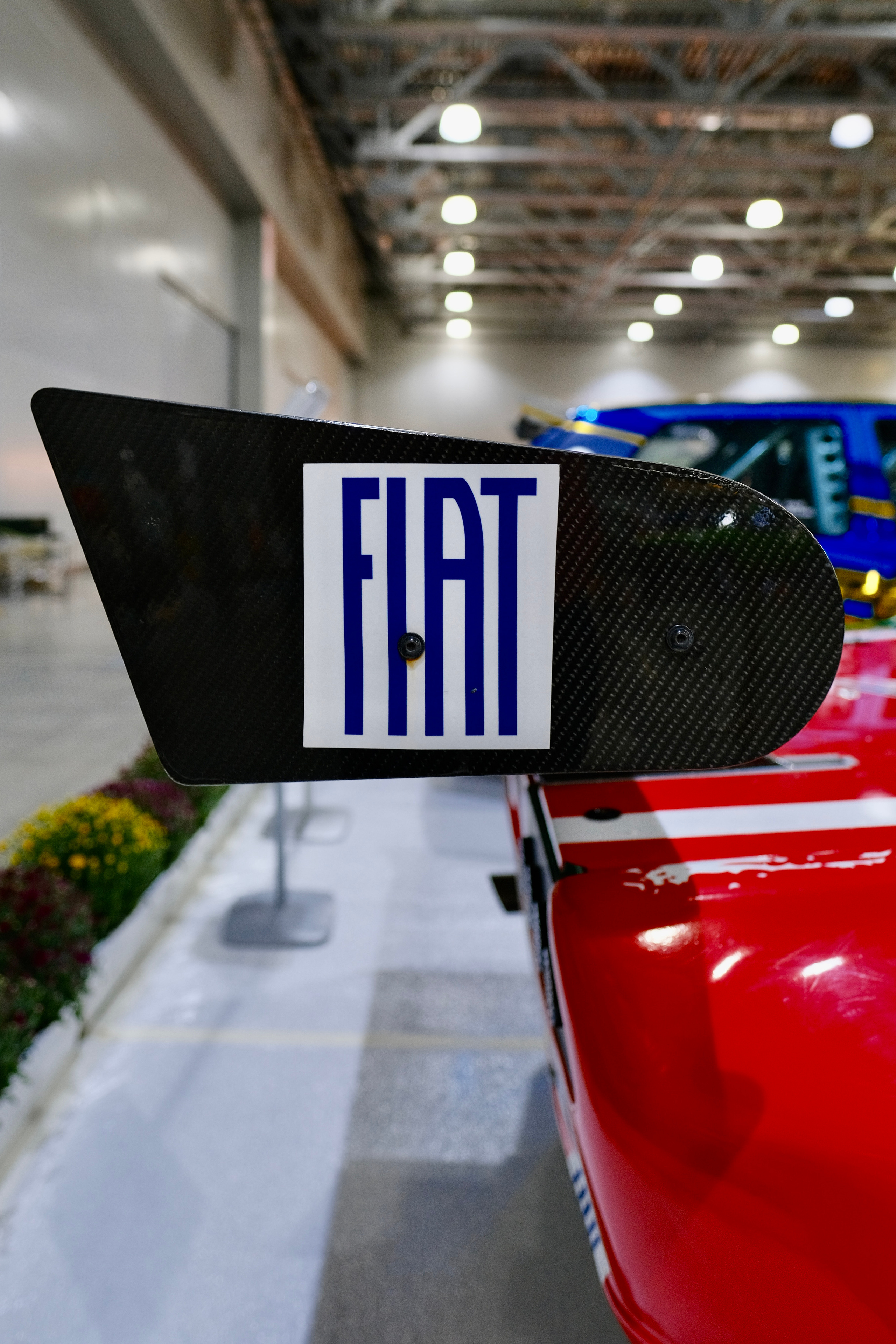 FIAT X1/9 Олдтаймер Галерея Крокус Москва 2022  iCoguar