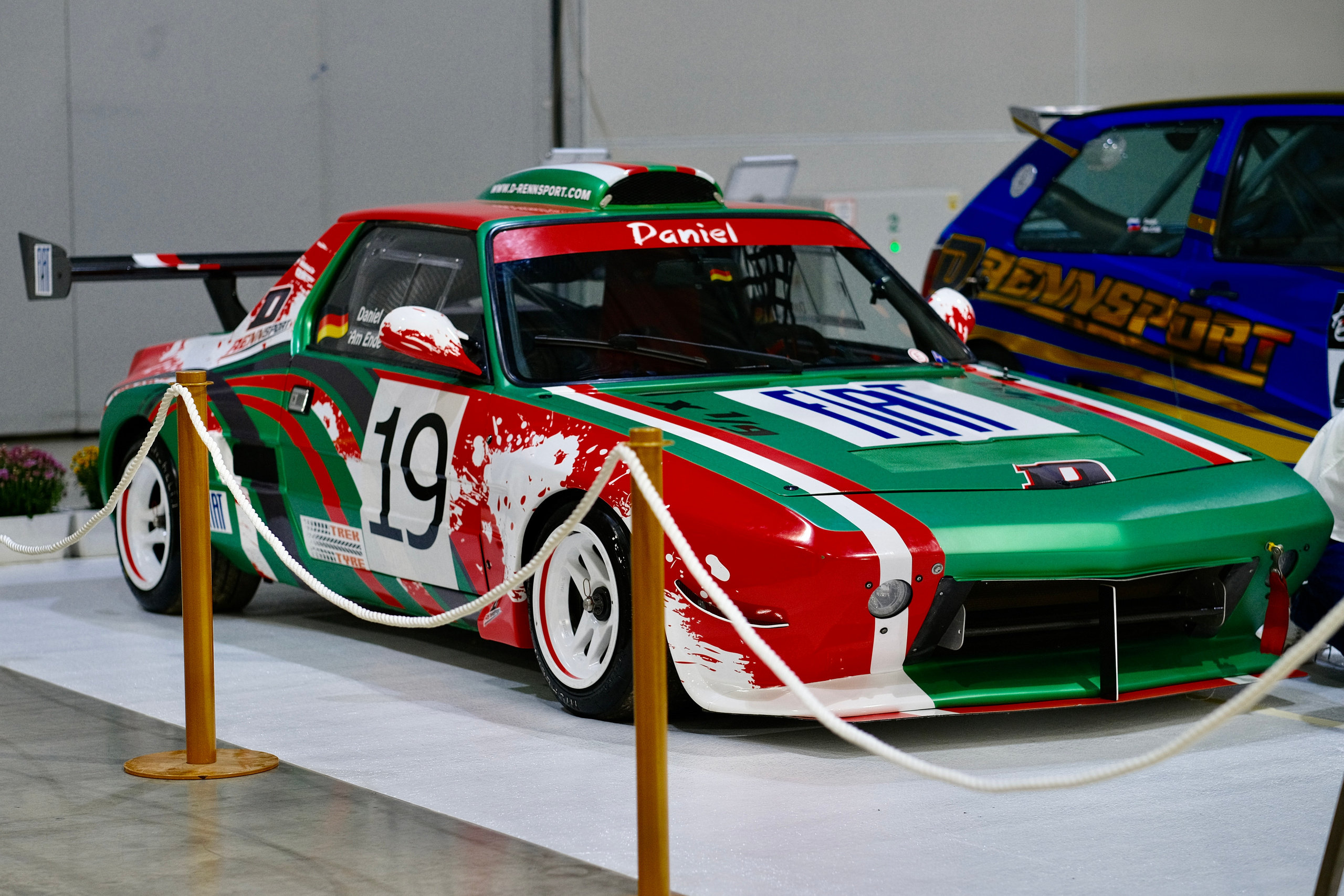 FIAT X1/9 Олдтаймер Галерея Крокус Москва 2022  iCoguar